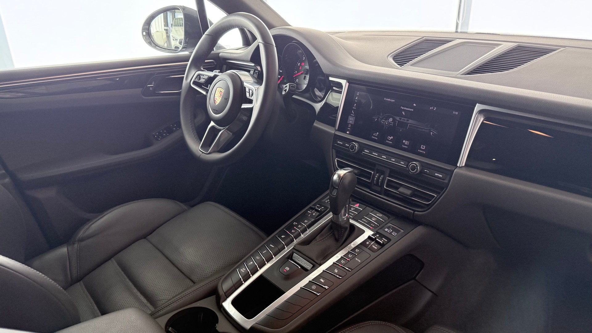 PORSCHE Macan 3.0 V6 S-image-21