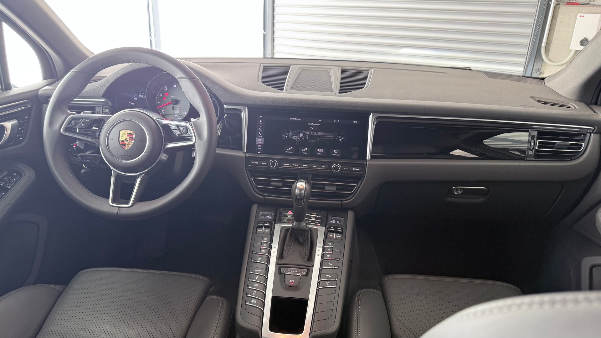PORSCHE Macan 3.0 V6 S-image-19