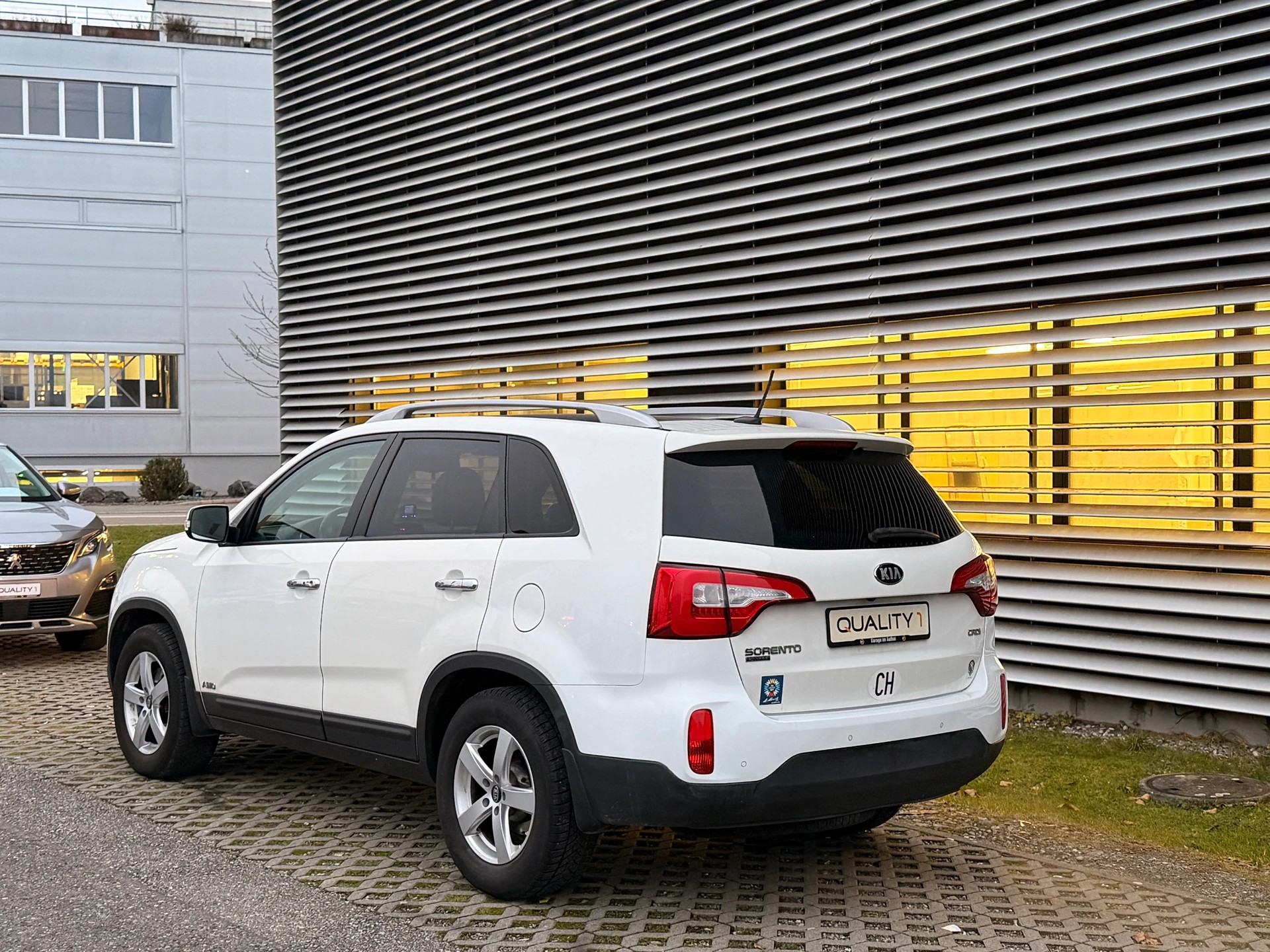KIA Sorento 2.2 CRDI Style Automatic-image-12