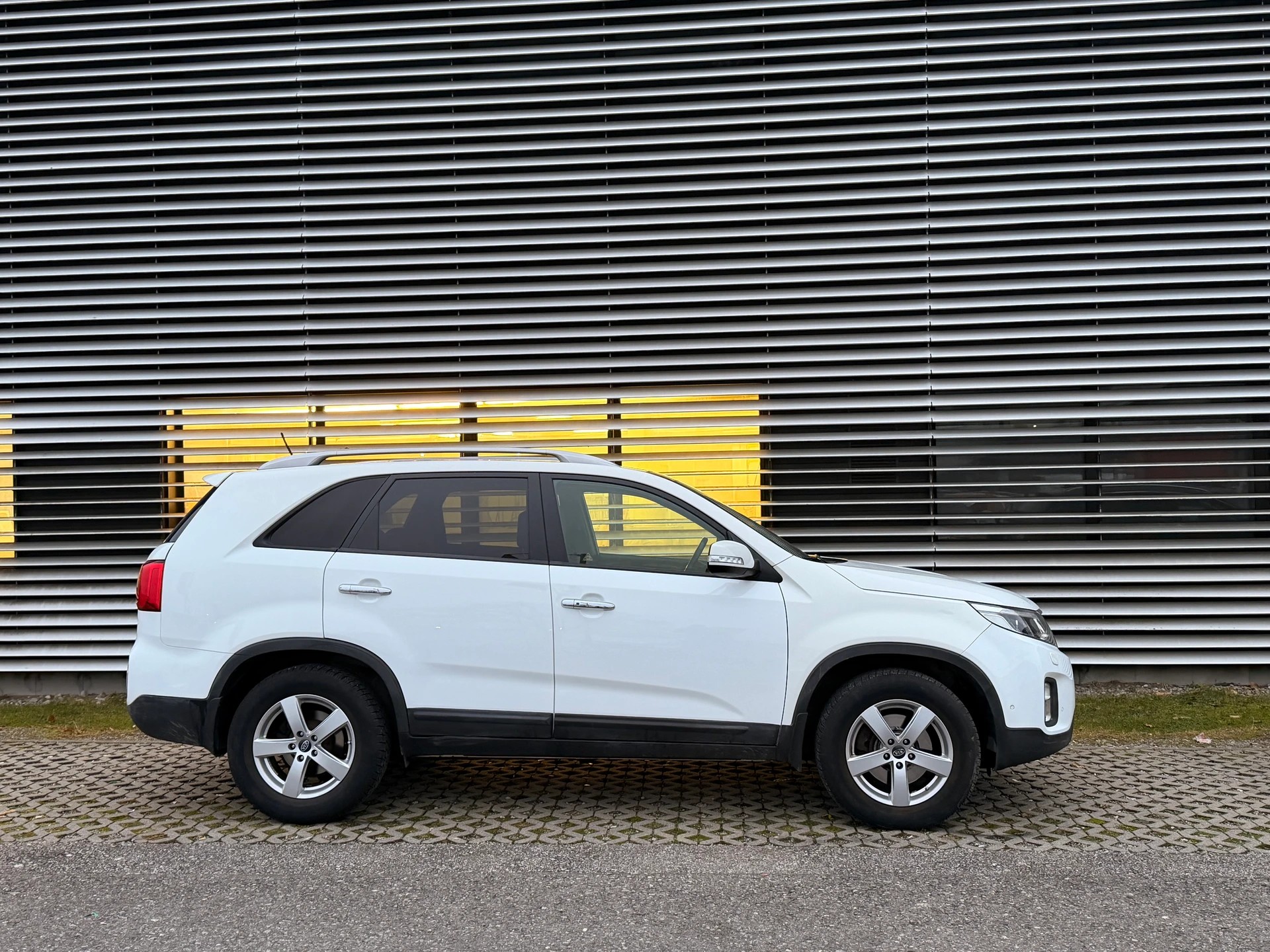 KIA Sorento 2.2 CRDI Style Automatic-image-11