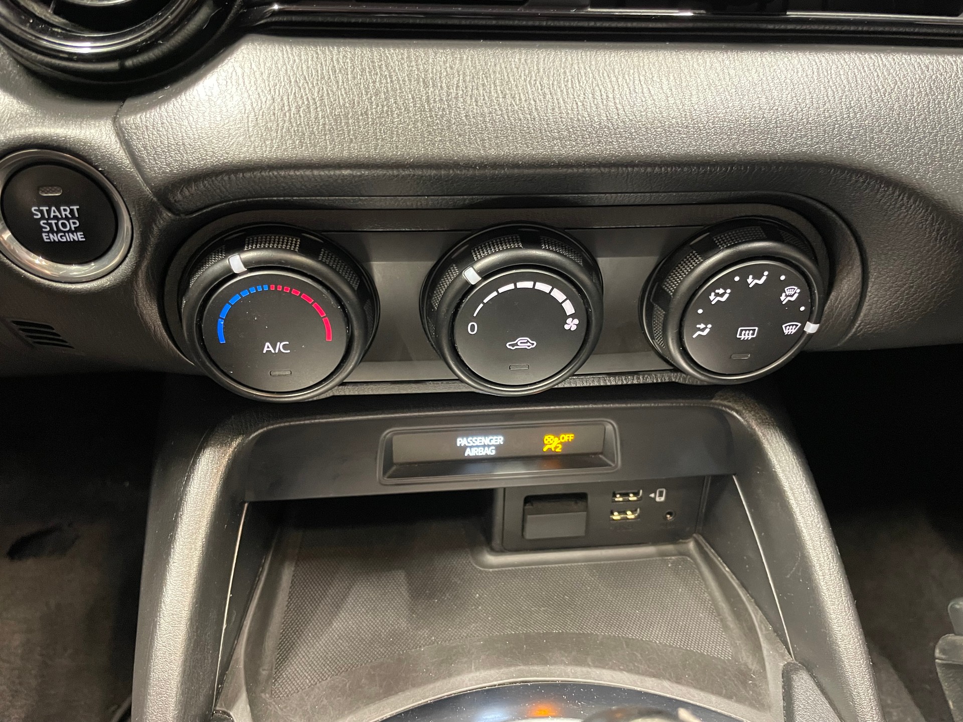 MAZDA MX-5 SKYACTIV-G 132 Revolution(M)(52)-image-12
