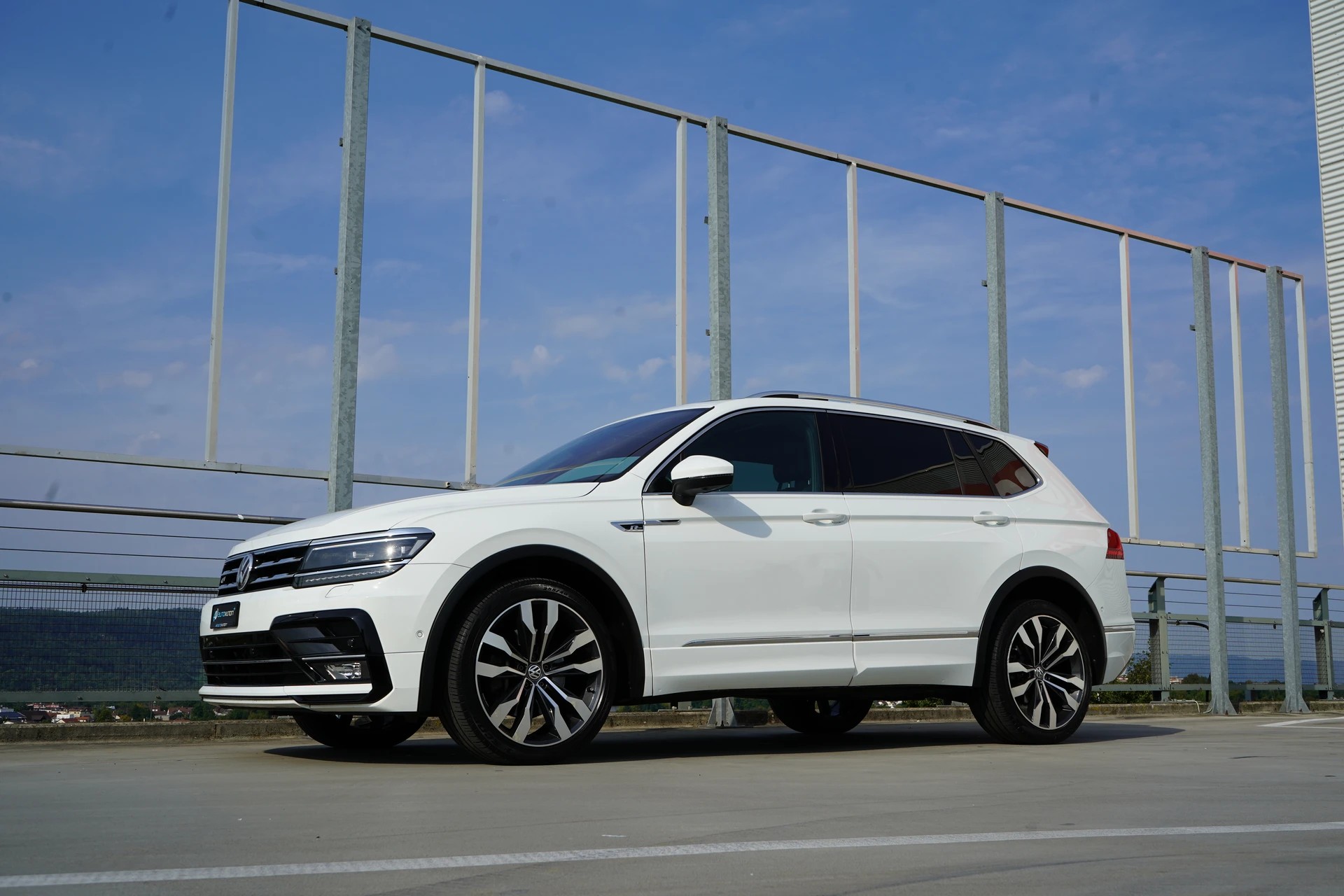 VW TIGUAN ALLSPACE R-LINE PLUS 2.0TSI HIGHLINE 4MOTION DSG l 180 PS-image-7
