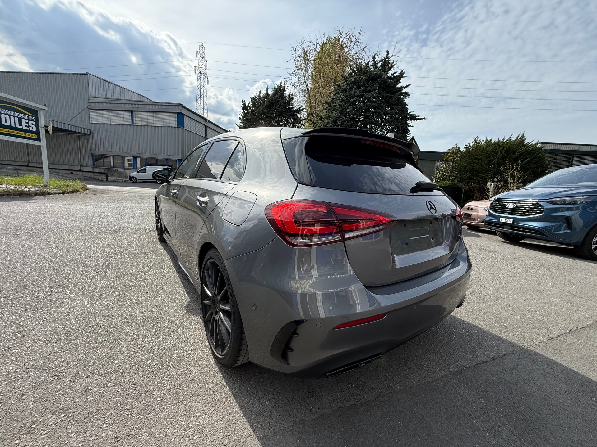 MERCEDES-BENZ A 220 AMG Line 7G-DCT-image-7
