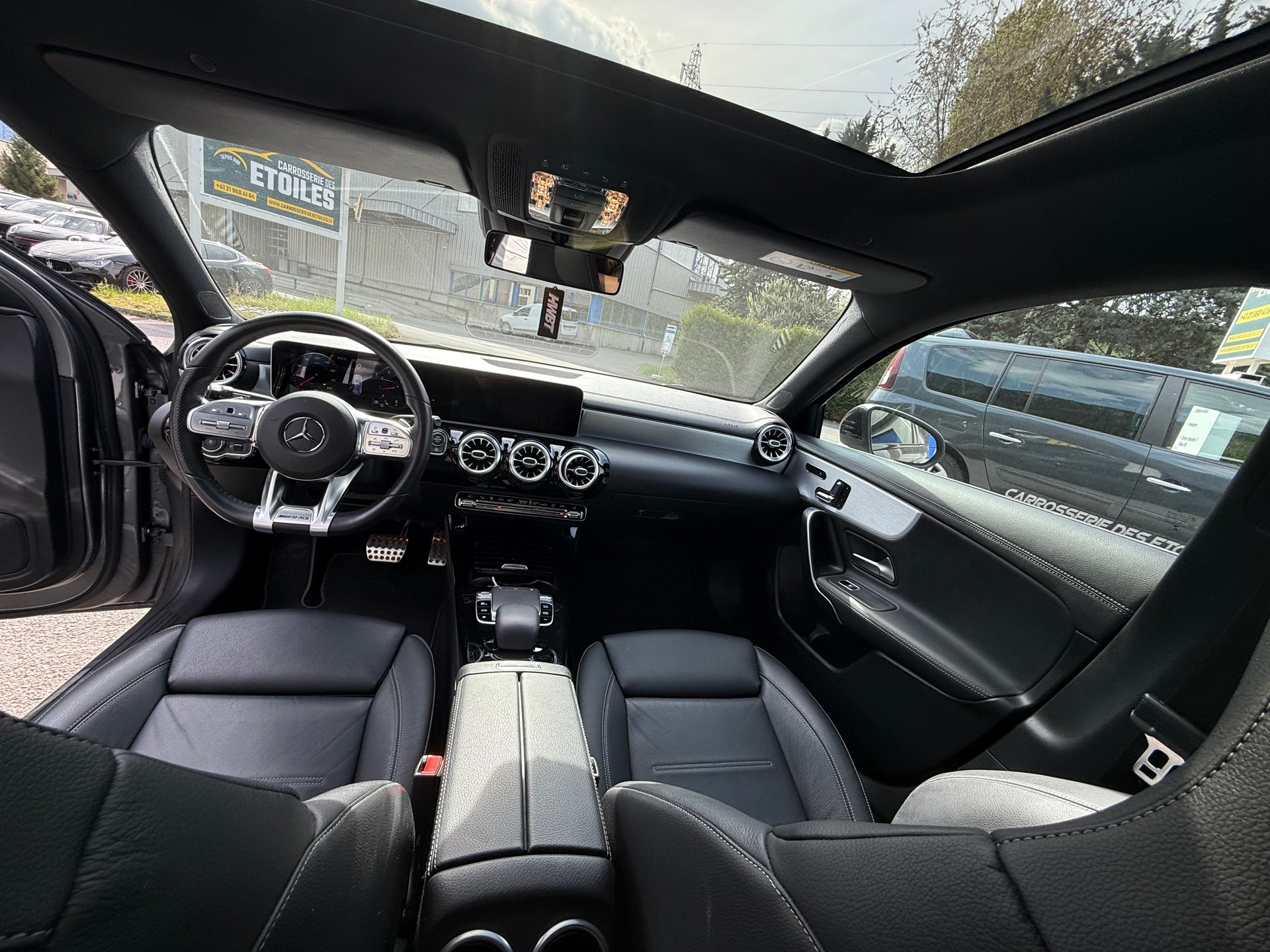 MERCEDES-BENZ A 220 AMG Line 7G-DCT-image-12
