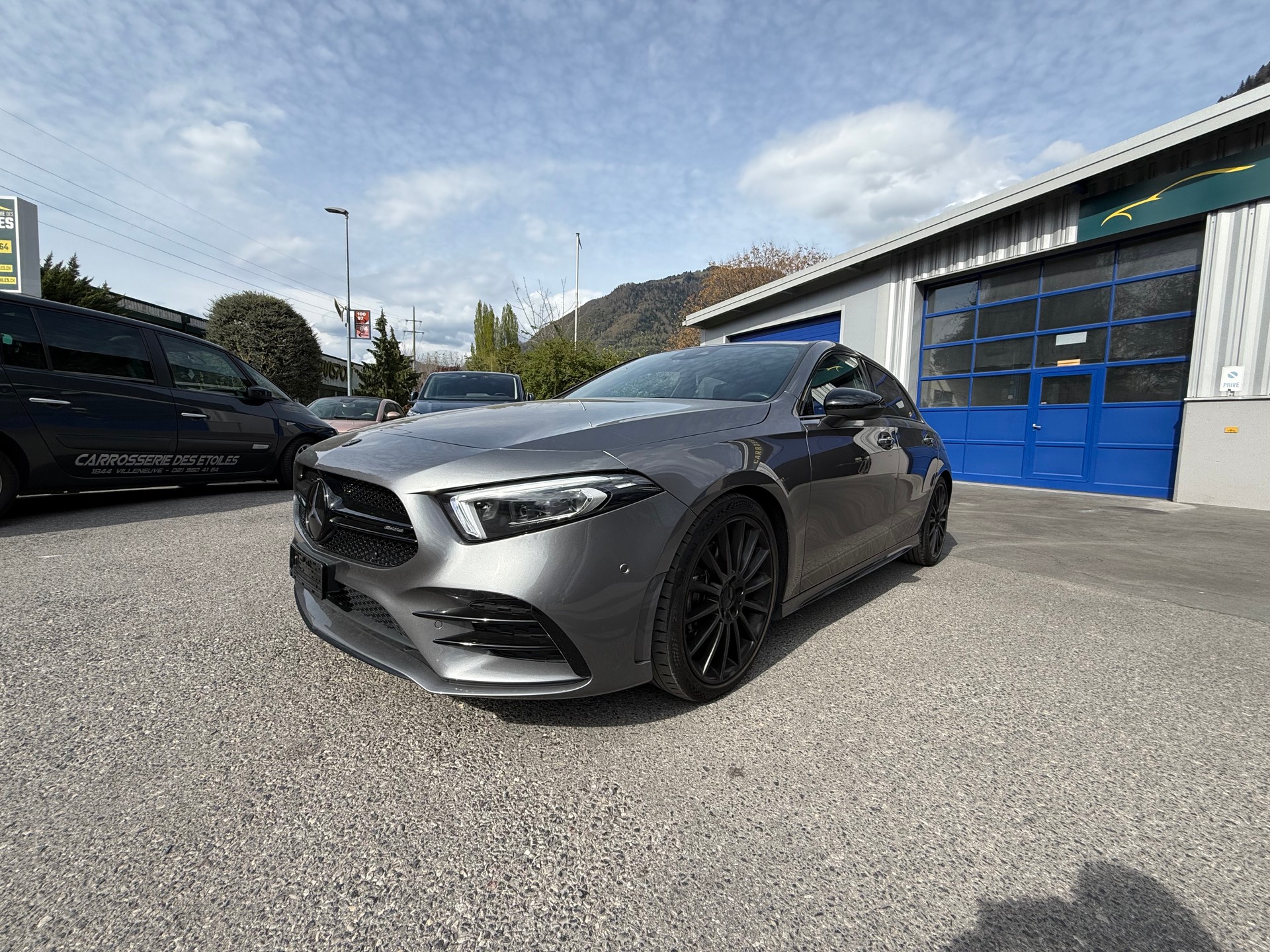 MERCEDES-BENZ A 220 AMG Line 7G-DCT-image-0