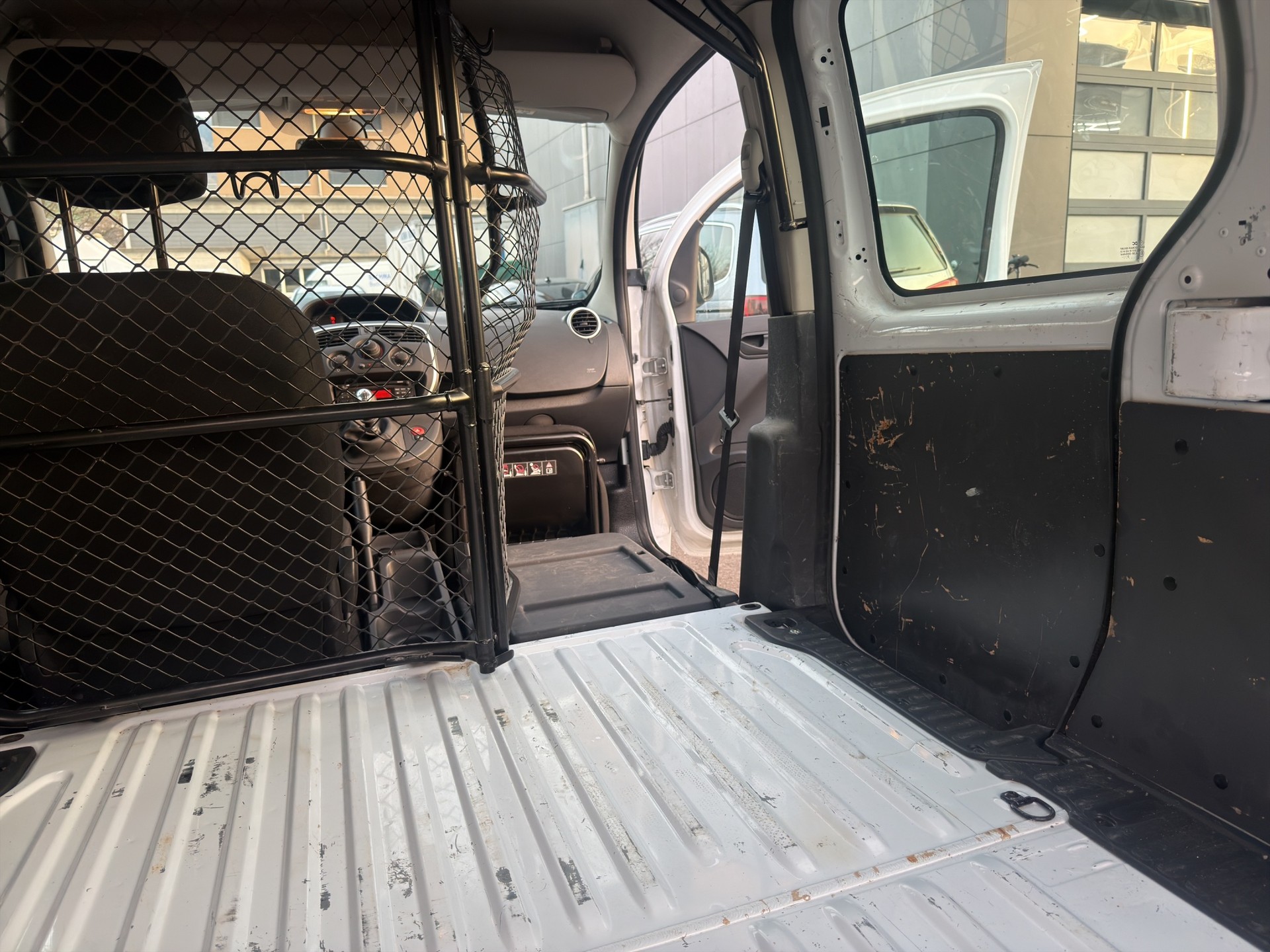 RENAULT Kangoo Maxi dCi 95 ENERGY Business 2 Pl./2 pl.-image-12