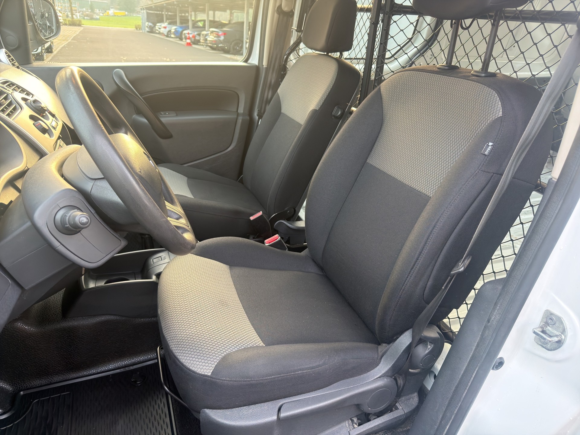 RENAULT Kangoo Maxi dCi 95 ENERGY Business 2 Pl./2 pl.-image-9
