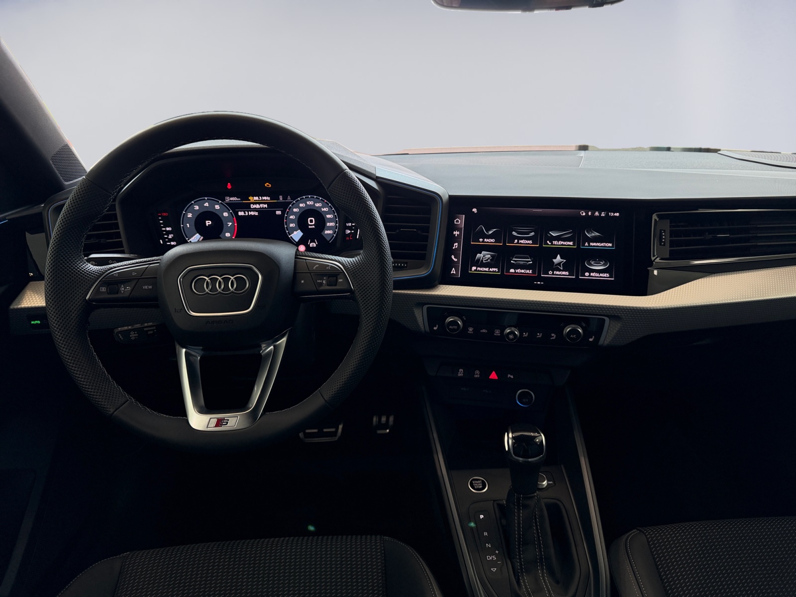 AUDI A1 Sportback 30 TFSI S Line Attraction S-tronic-image-7