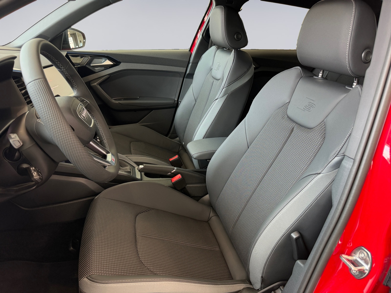 AUDI A1 Sportback 30 TFSI S Line Attraction S-tronic-image-6