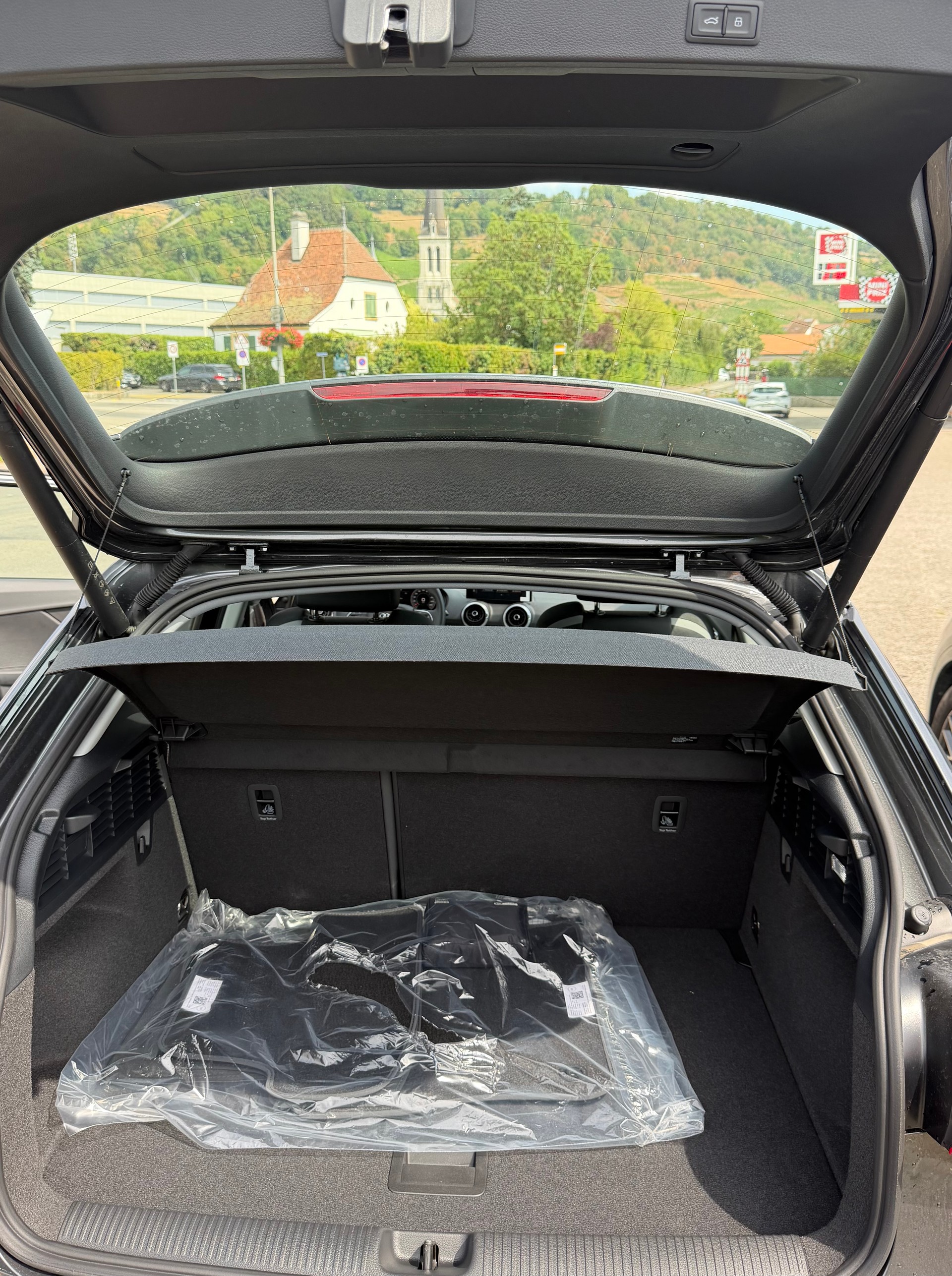 AUDI Q2 35 TFSI S line S-tronic PANORAMIQUE-image-15