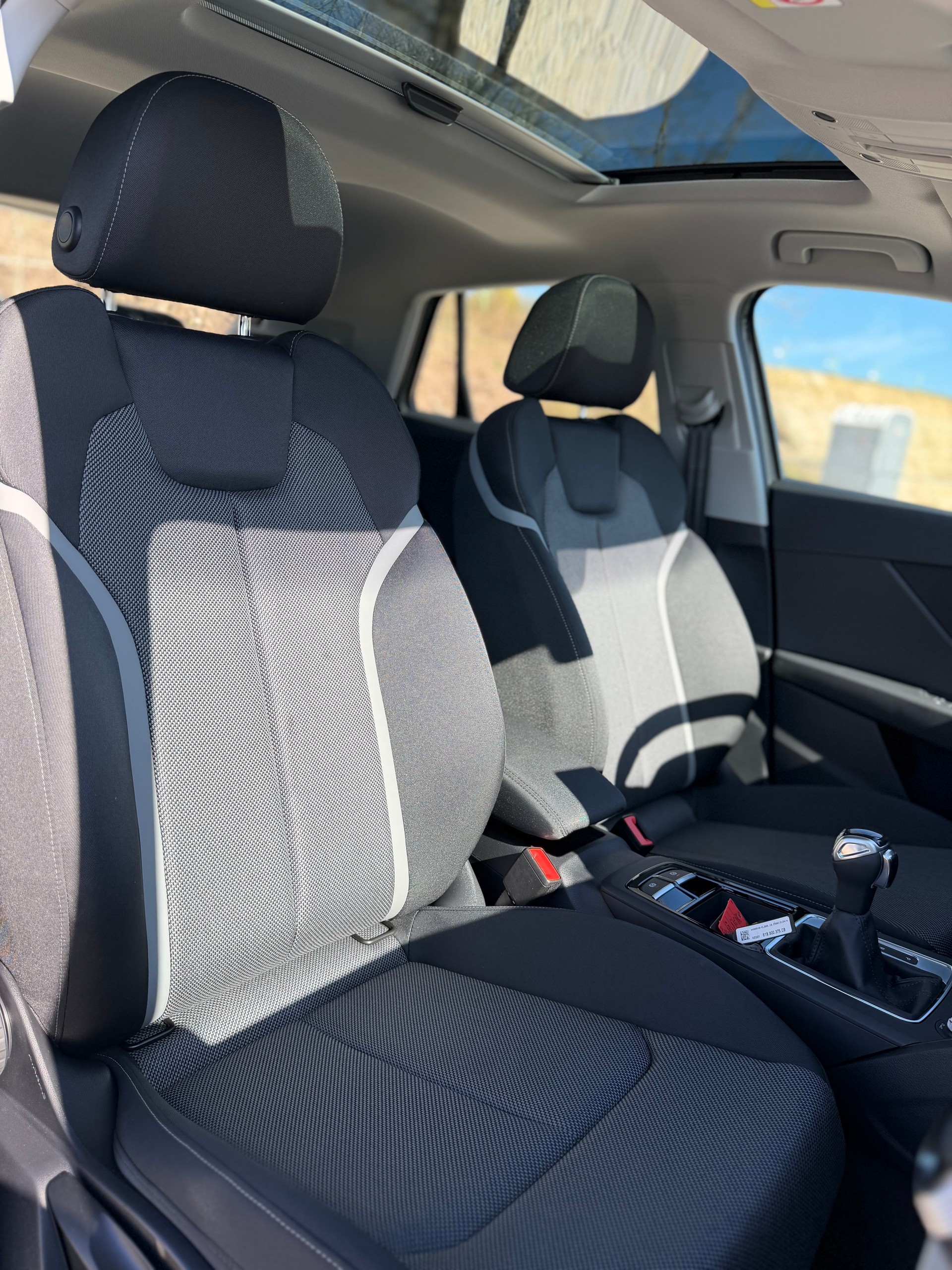 AUDI Q2 35 TFSI S line S-tronic PANORAMIQUE-image-10