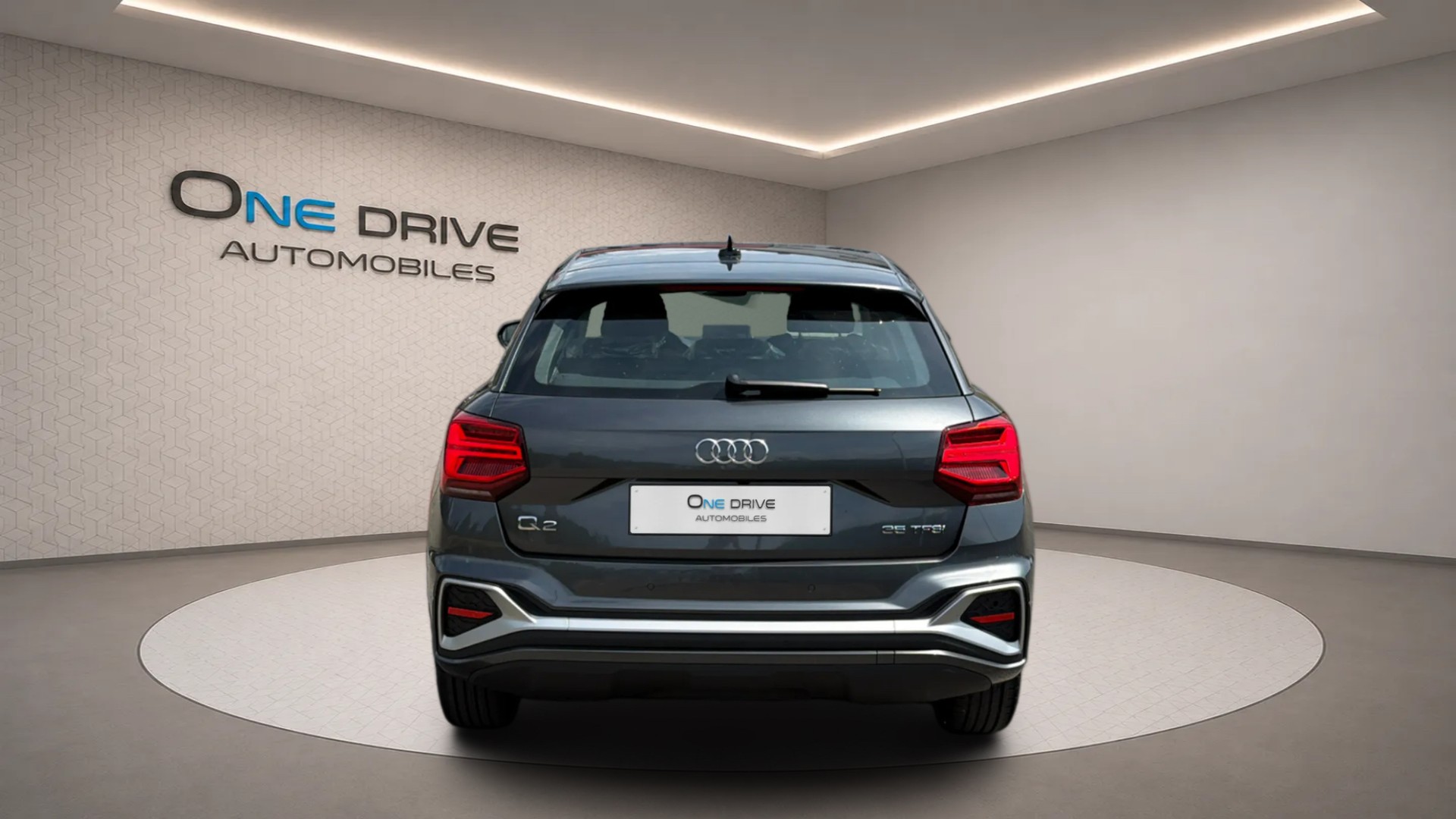AUDI Q2 35 TFSI S line S-tronic PANORAMIQUE-image-7