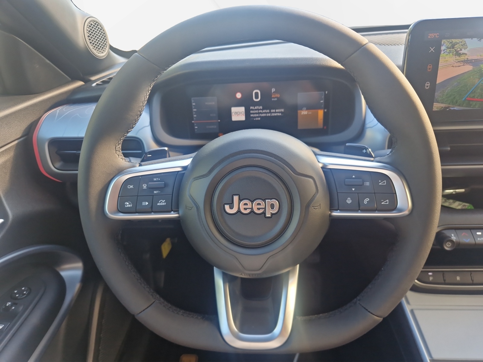 JEEP Avenger 1.2 MHEV The North Face 4xe-image-8