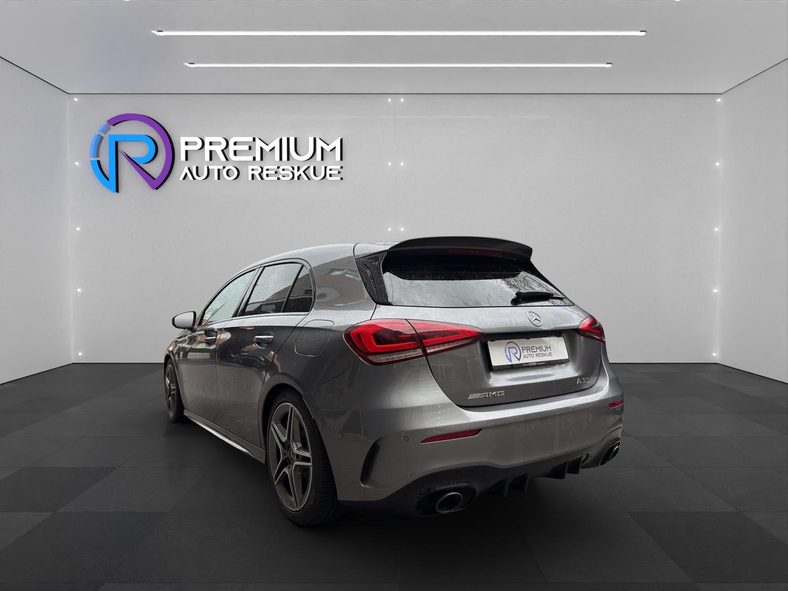 MERCEDES-BENZ A 35 AMG 4Matic Speedshift-image-3