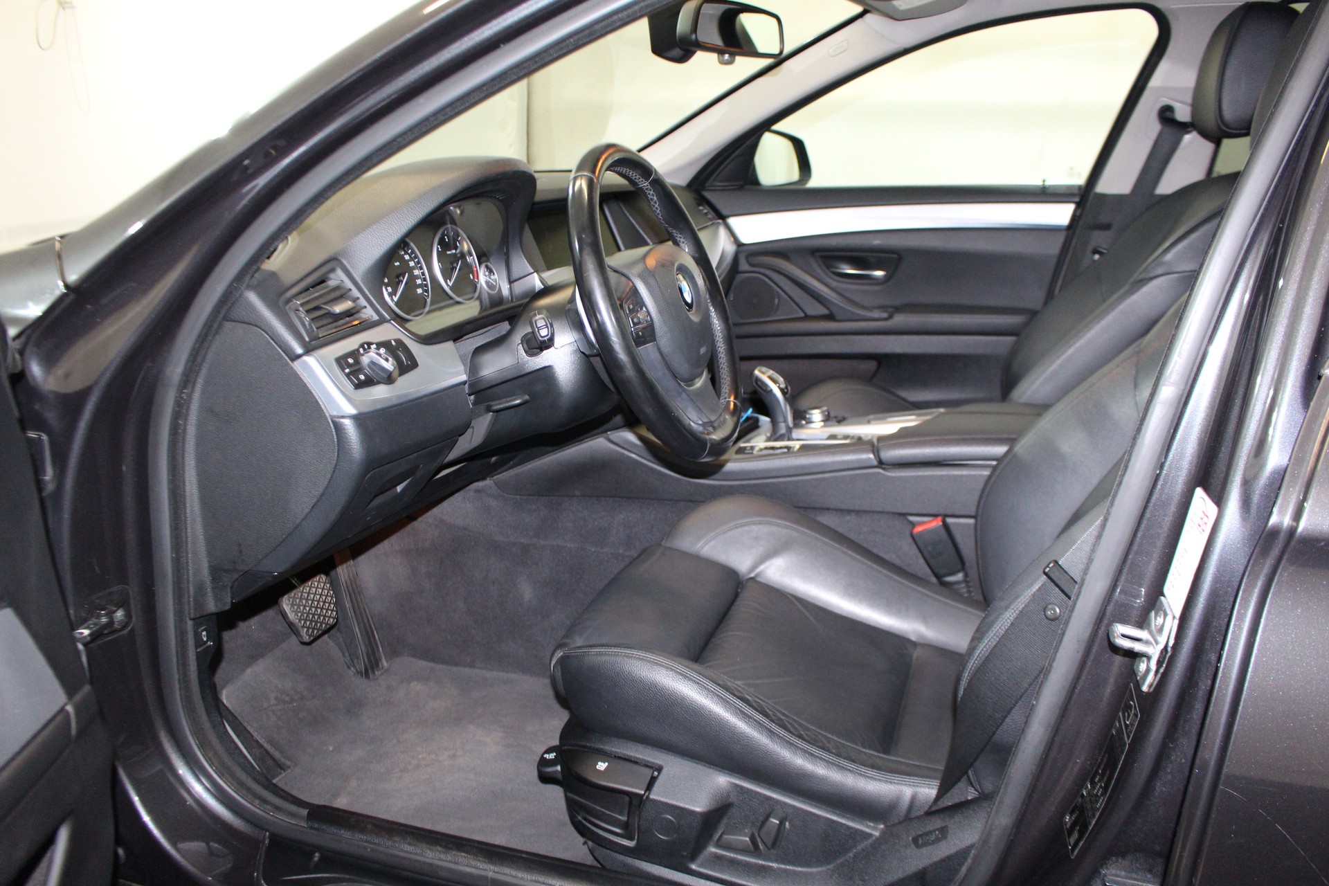 BMW 520d SAG-image-6