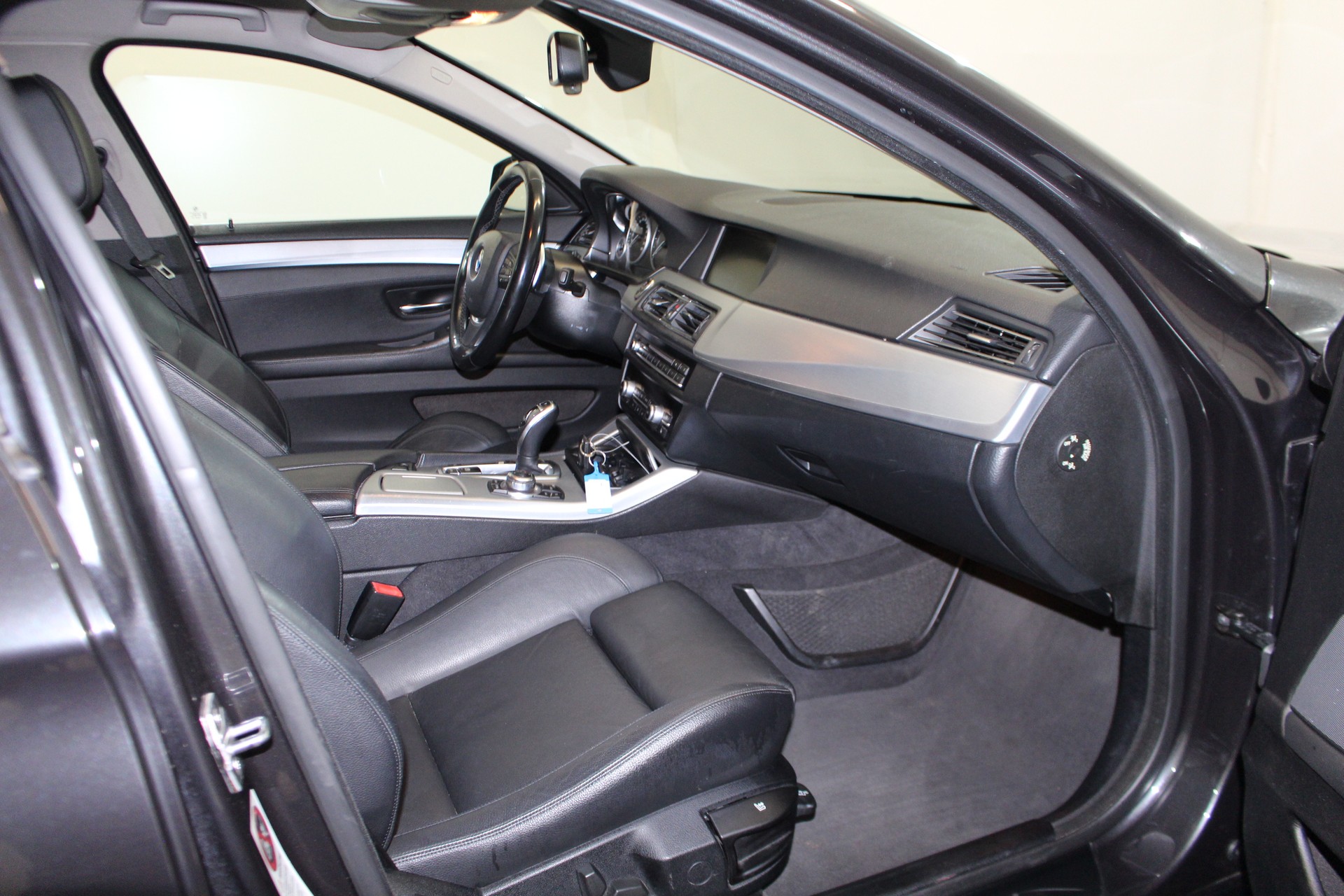 BMW 520d SAG-image-10