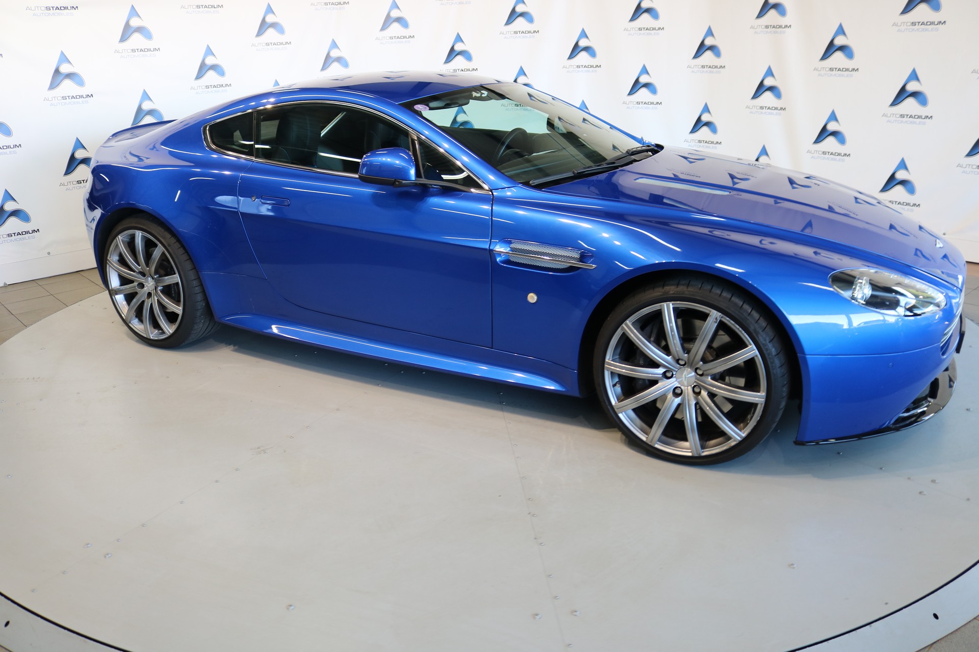 ASTON MARTIN V8 Vantage 4.7 S Sportshift-image-21