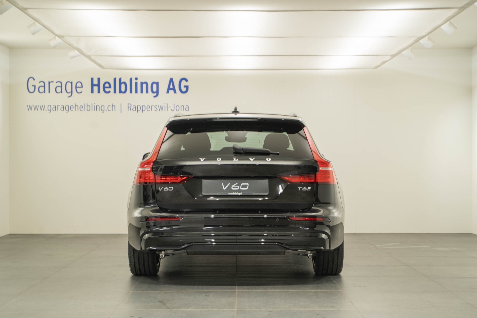 VOLVO V60 2.0 T6 TE Ultra Dark eAWD-image-3