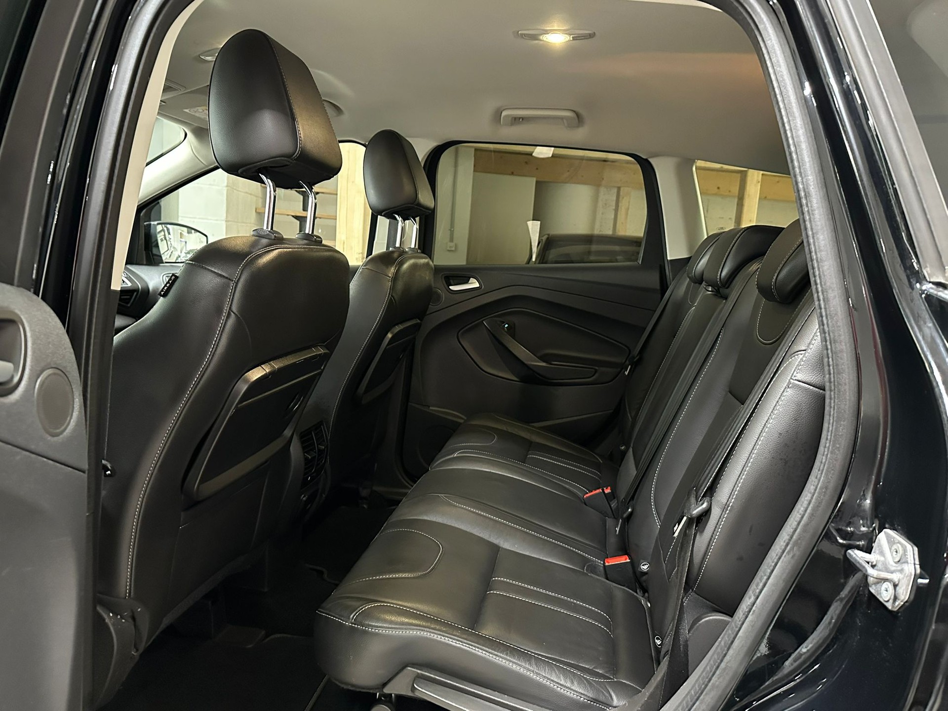 FORD Kuga 1.5 SCTi Carving 2WD-image-7