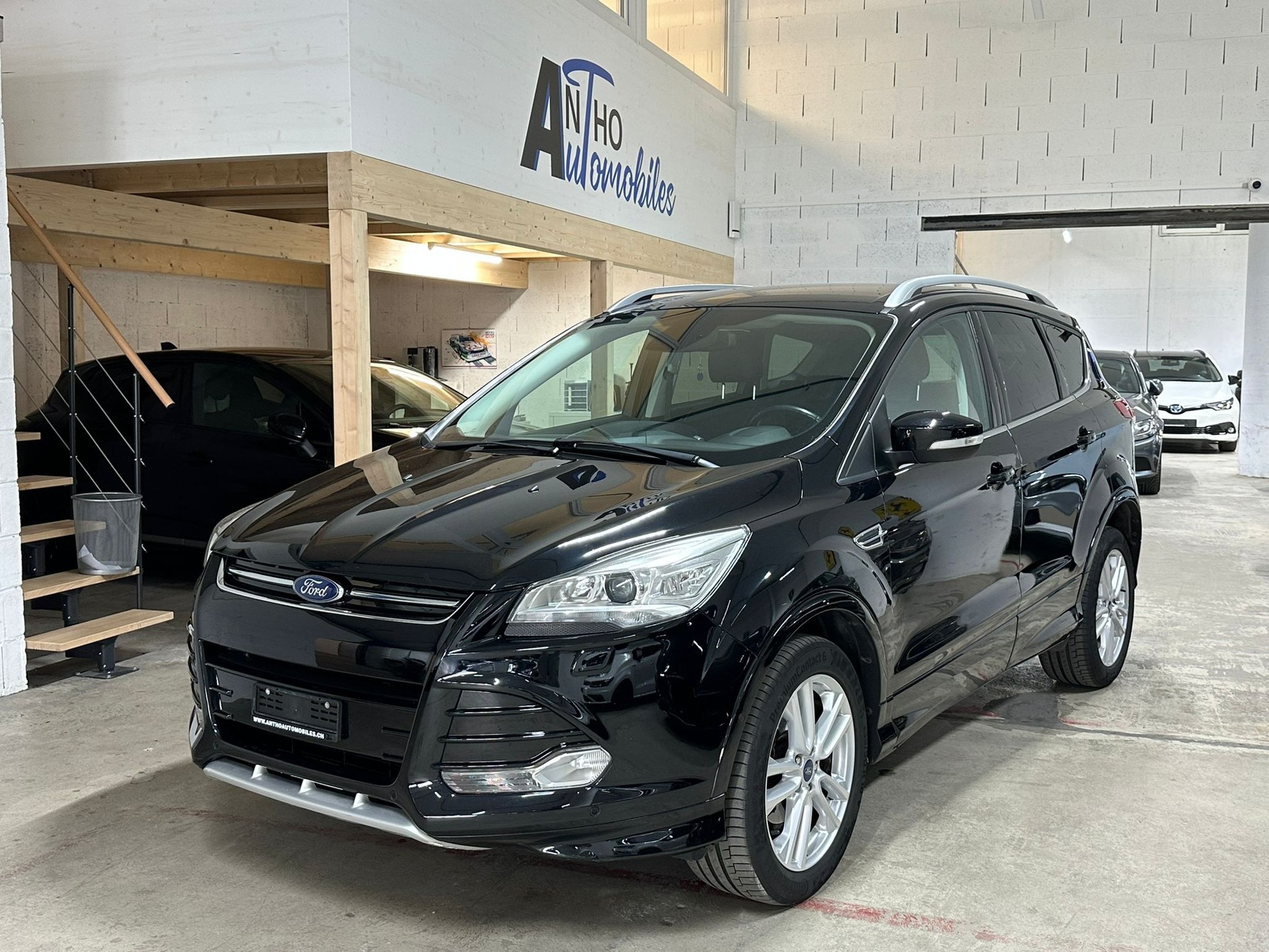 FORD Kuga 1.5 SCTi Carving 2WD-image-0