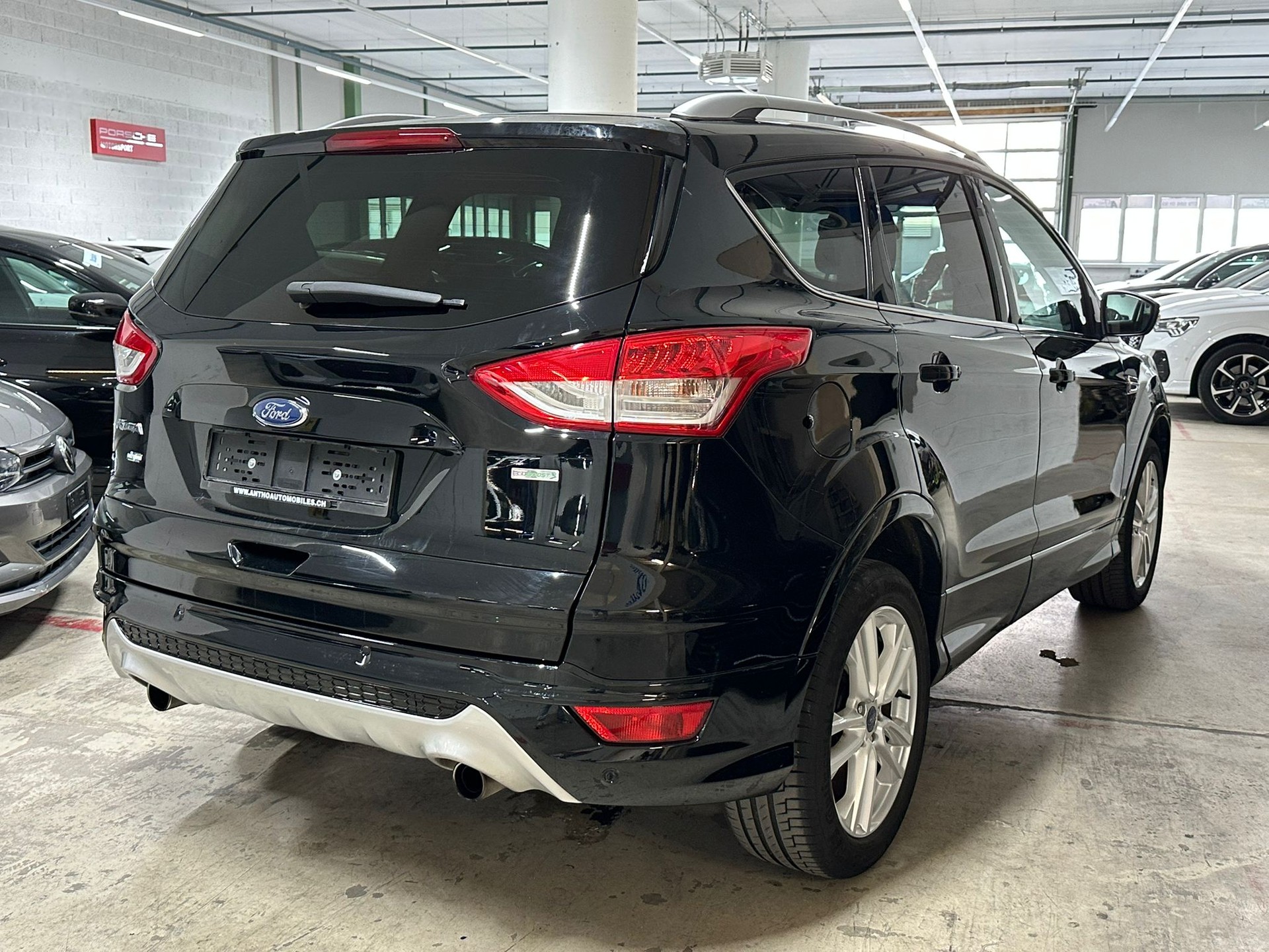 FORD Kuga 1.5 SCTi Carving 2WD-image-3