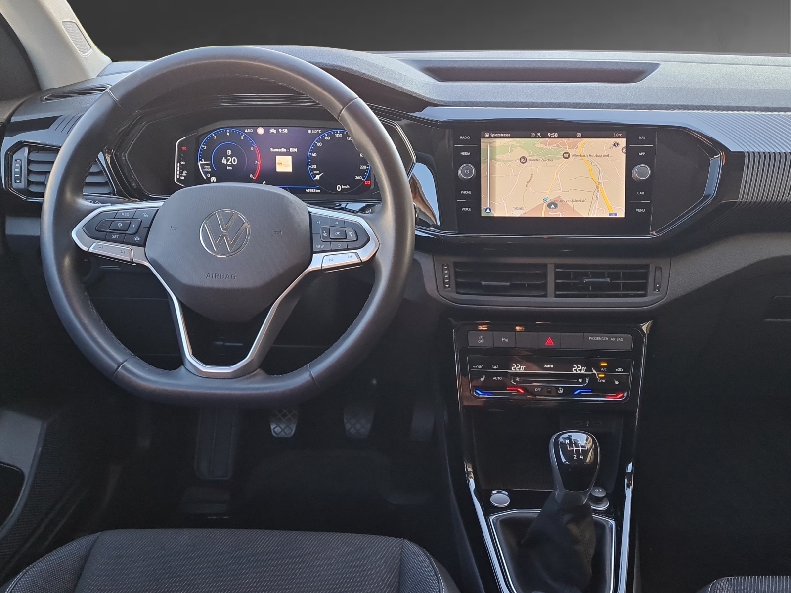 VW T-Cross 1.0 TSI Life Selection-image-7