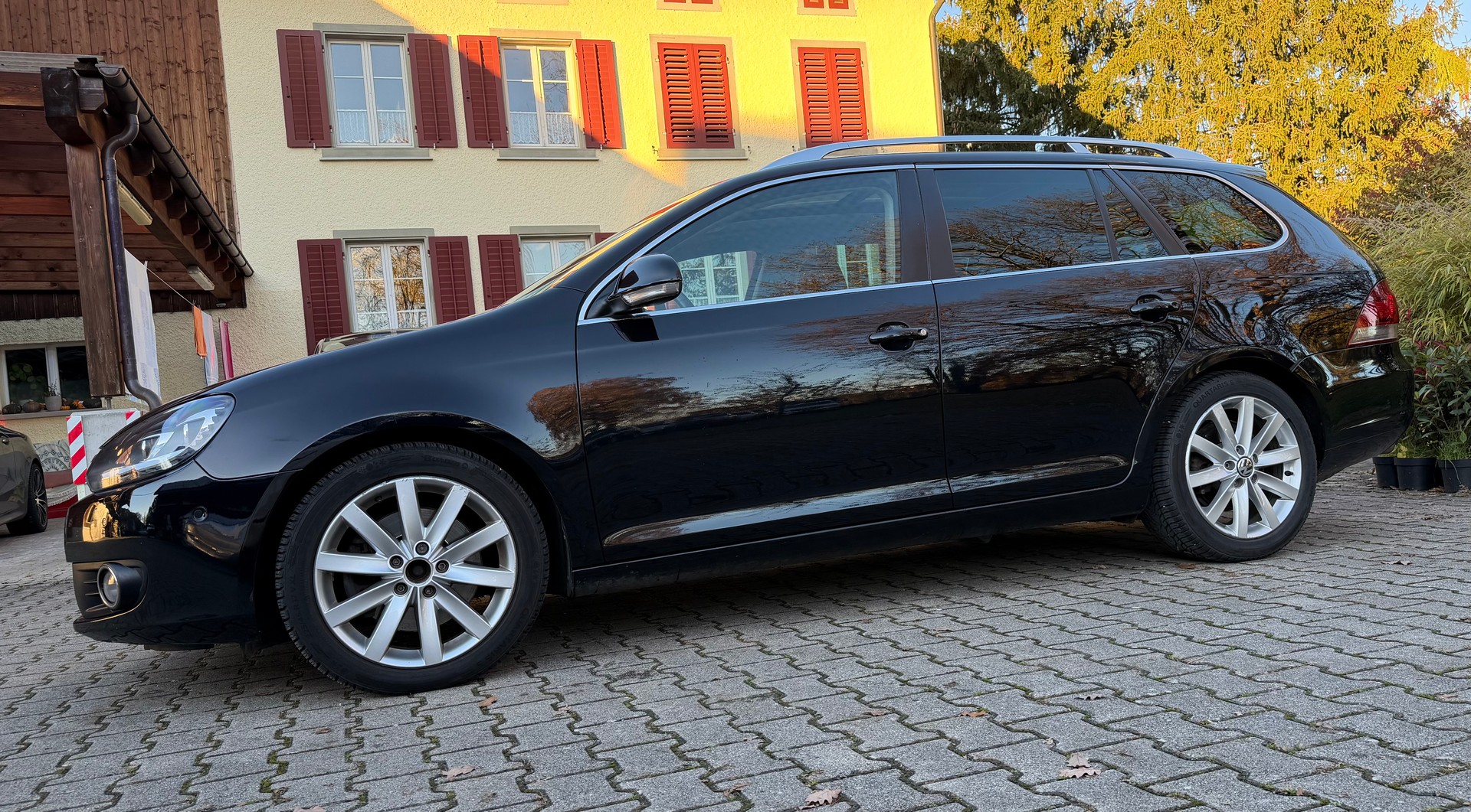 VW Golf Variant 1.4 TSI Highline DSG-image-2