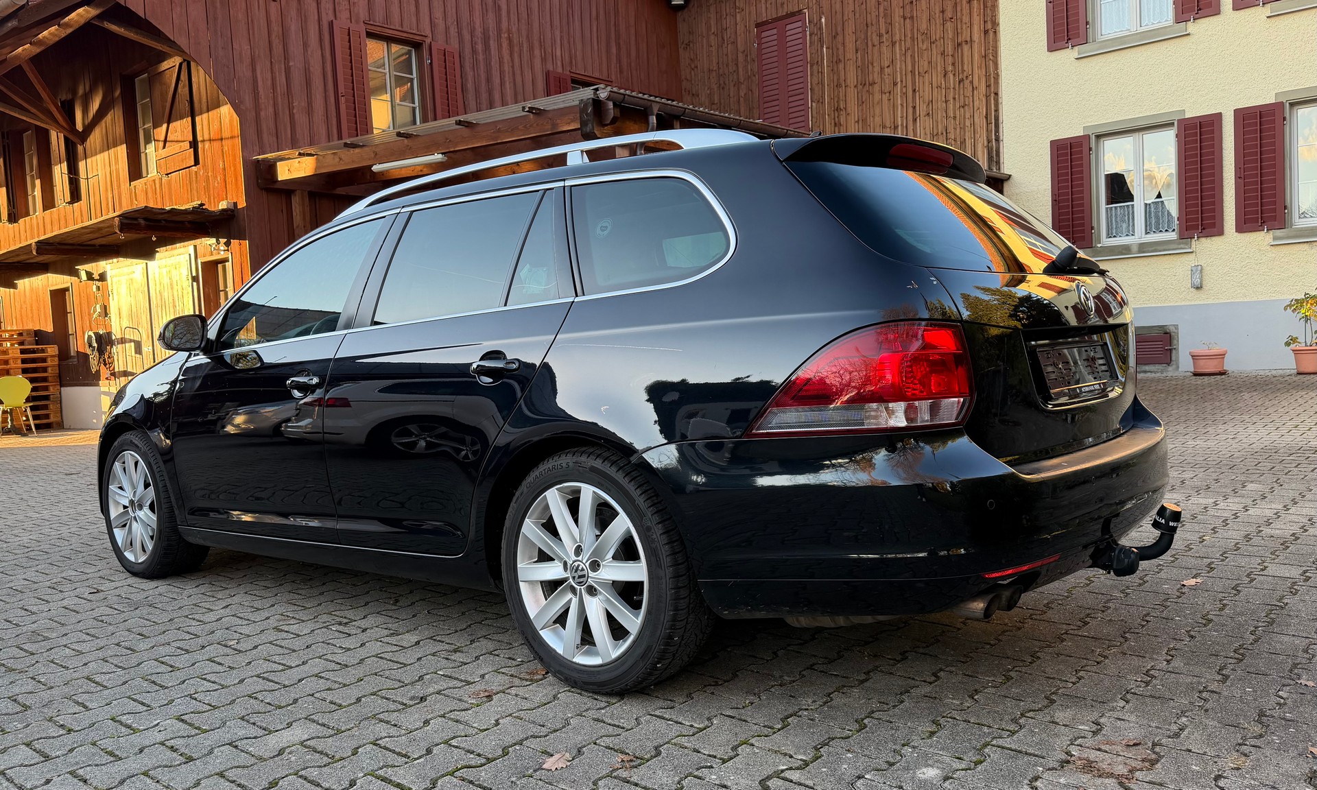VW Golf Variant 1.4 TSI Highline DSG-image-3