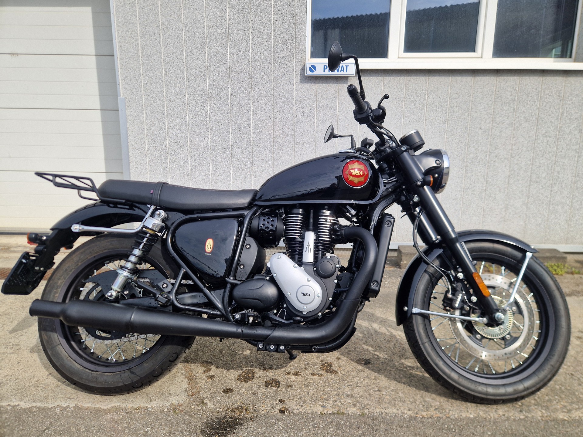BSA Gold Star 650 Black Shadow