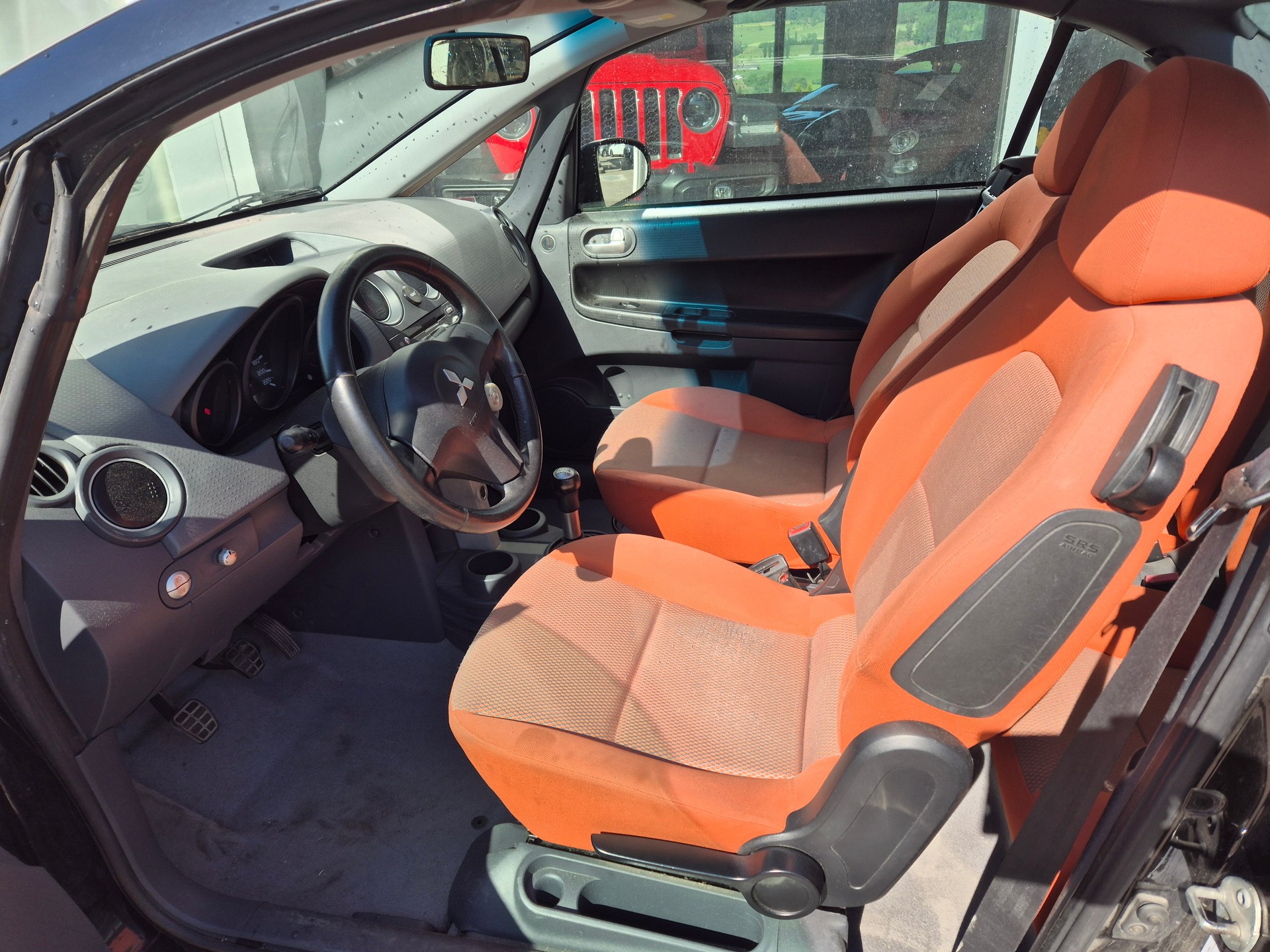 MITSUBISHI Colt Cabriolet 1.5 16V-image-4