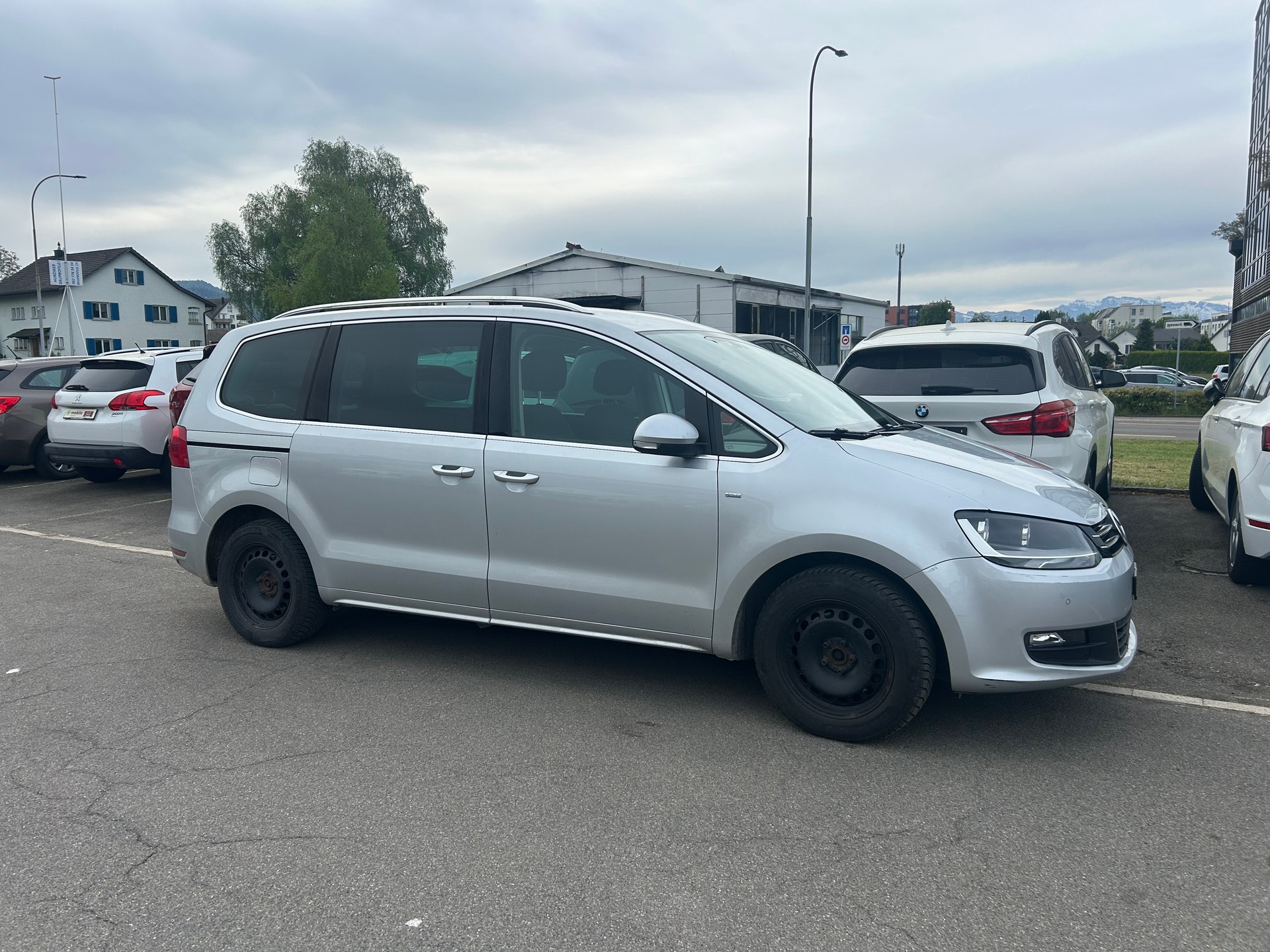 VW Sharan 2.0 TDI BlueMotion Technology Cup 4Motion-image-1
