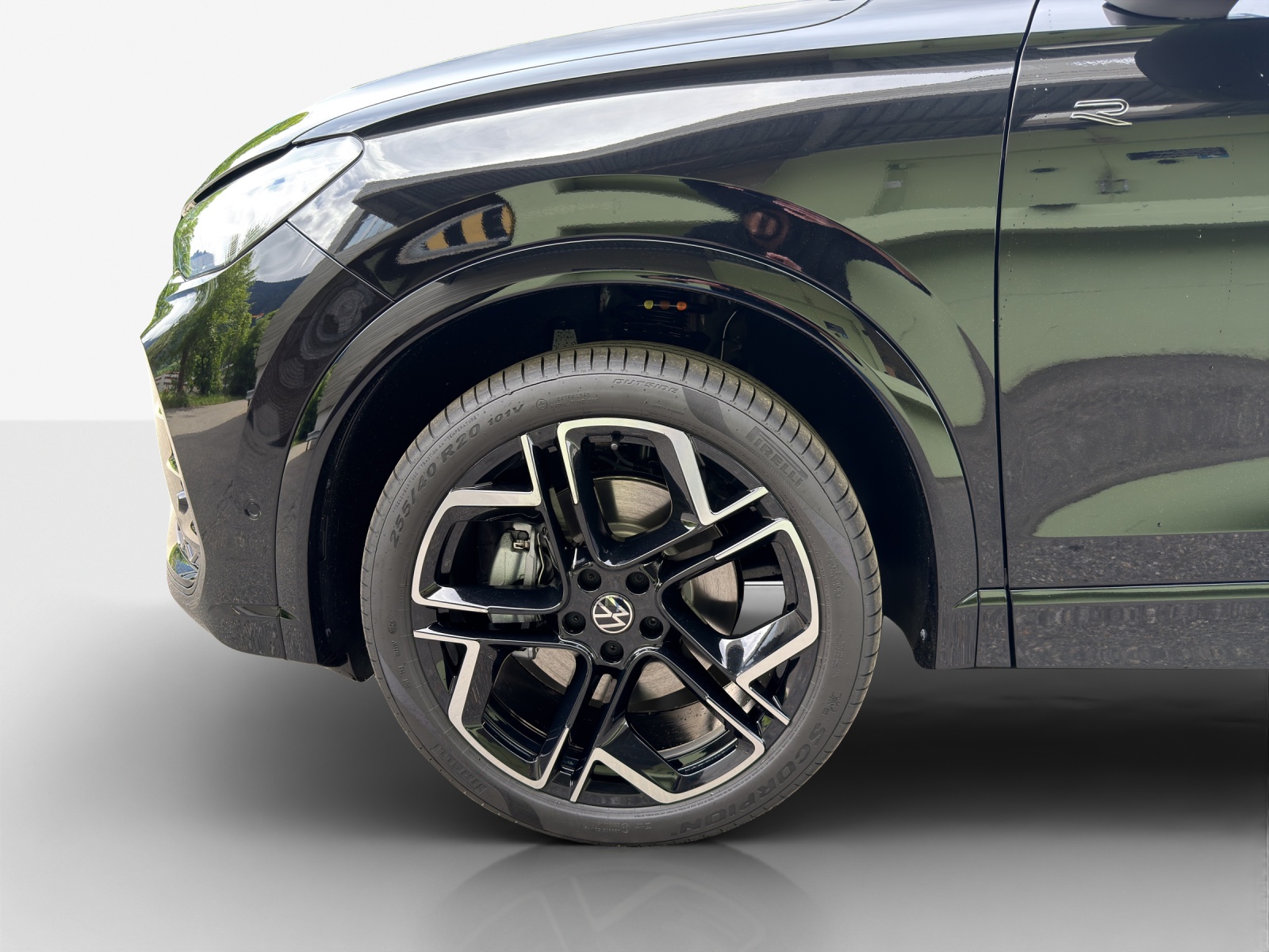 VW Tiguan 2.0 TSI DSG R-Line 4Motion-image-15