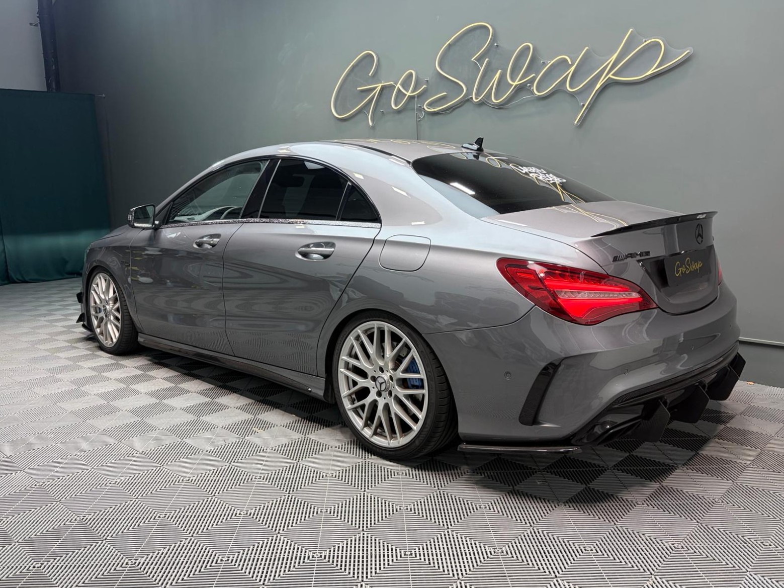 MERCEDES-BENZ CLA 45 AMG 4Matic Speedshift-image-9