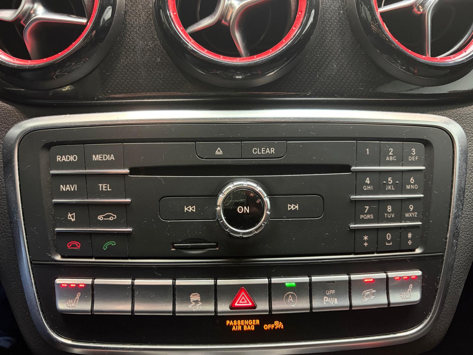 MERCEDES-BENZ CLA 45 AMG 4Matic Speedshift-image-23