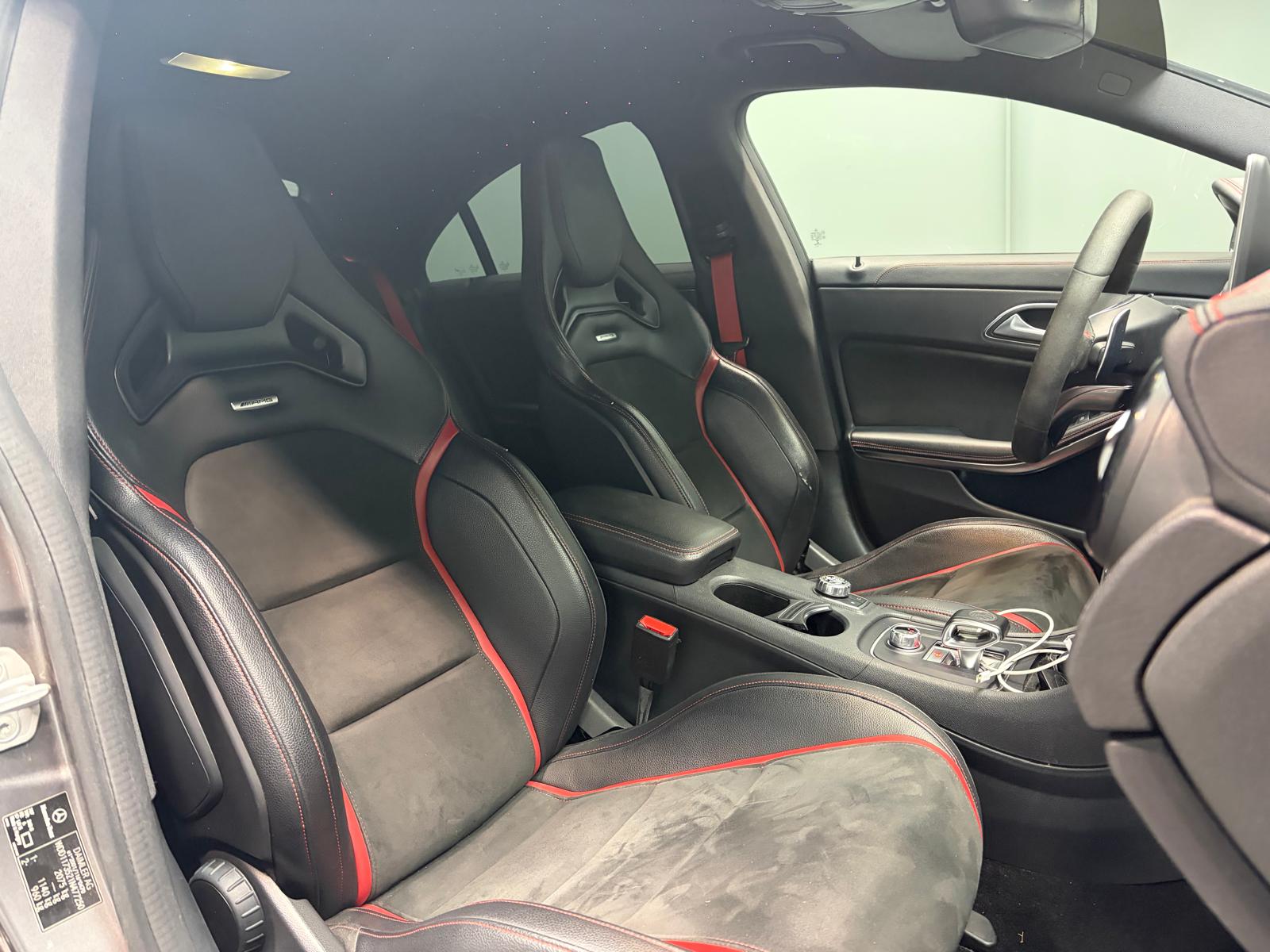 MERCEDES-BENZ CLA 45 AMG 4Matic Speedshift-image-15