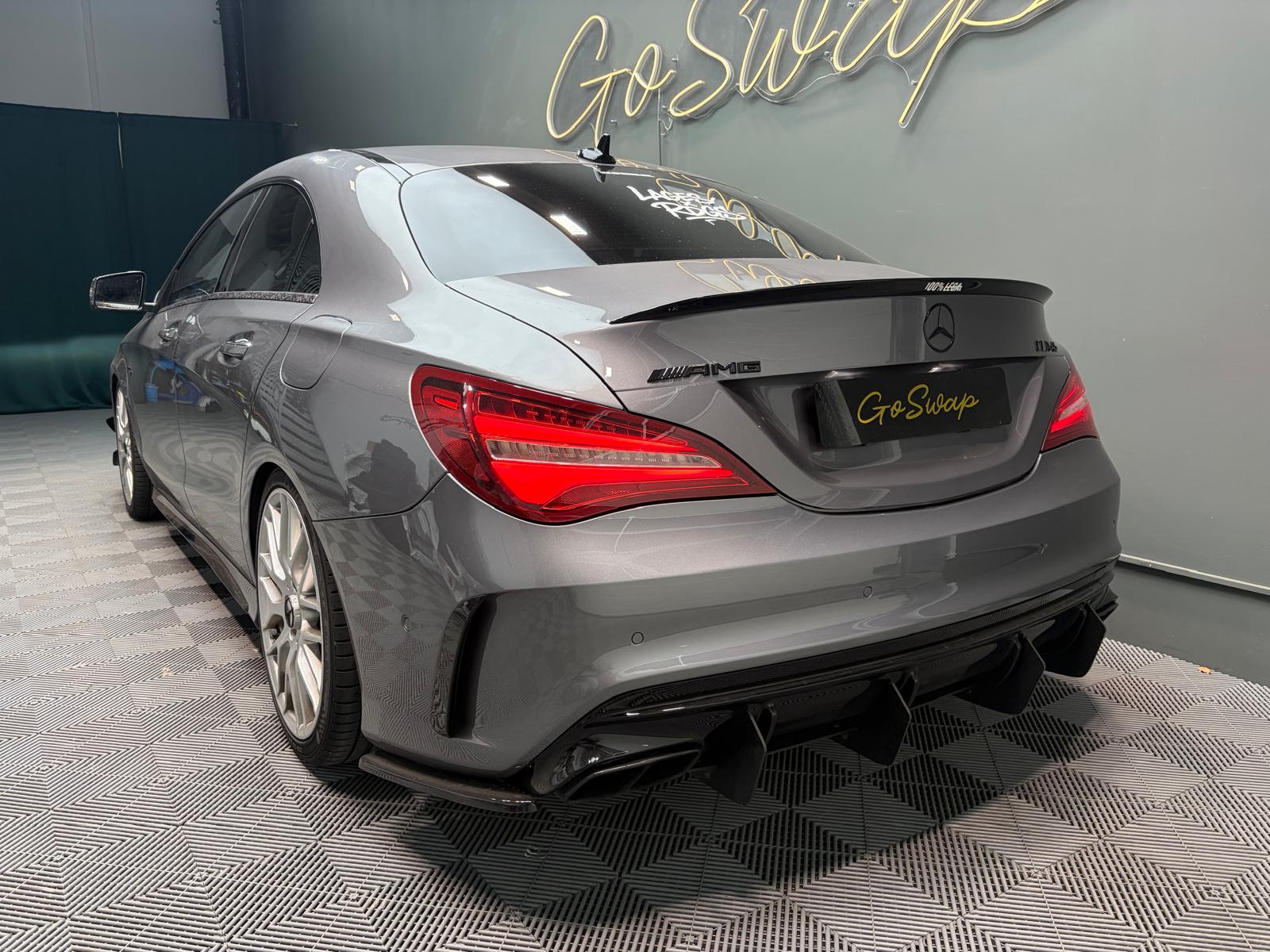 MERCEDES-BENZ CLA 45 AMG 4Matic Speedshift-image-10
