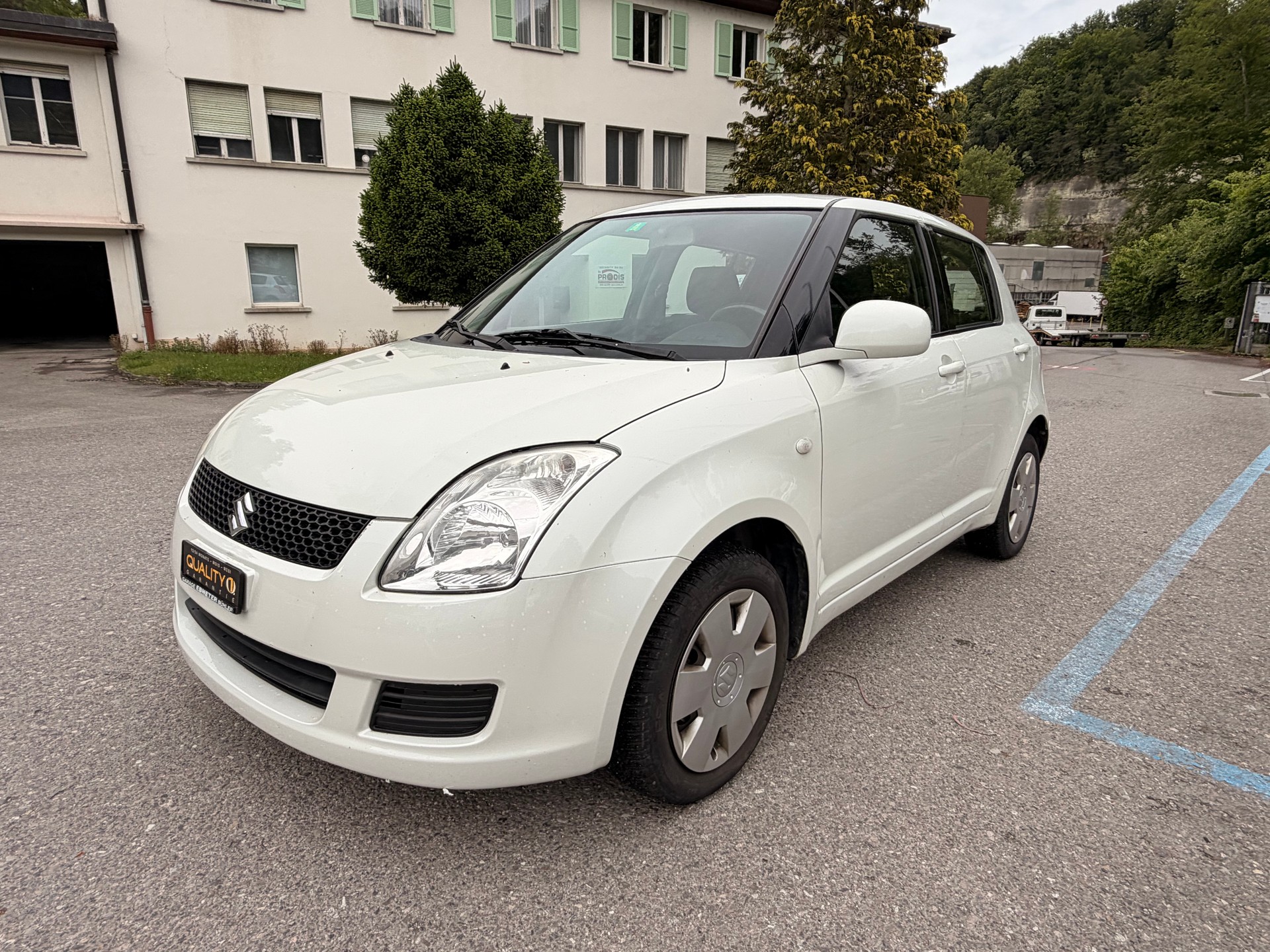 SUZUKI Swift 1.3i 16V GL 4x4
