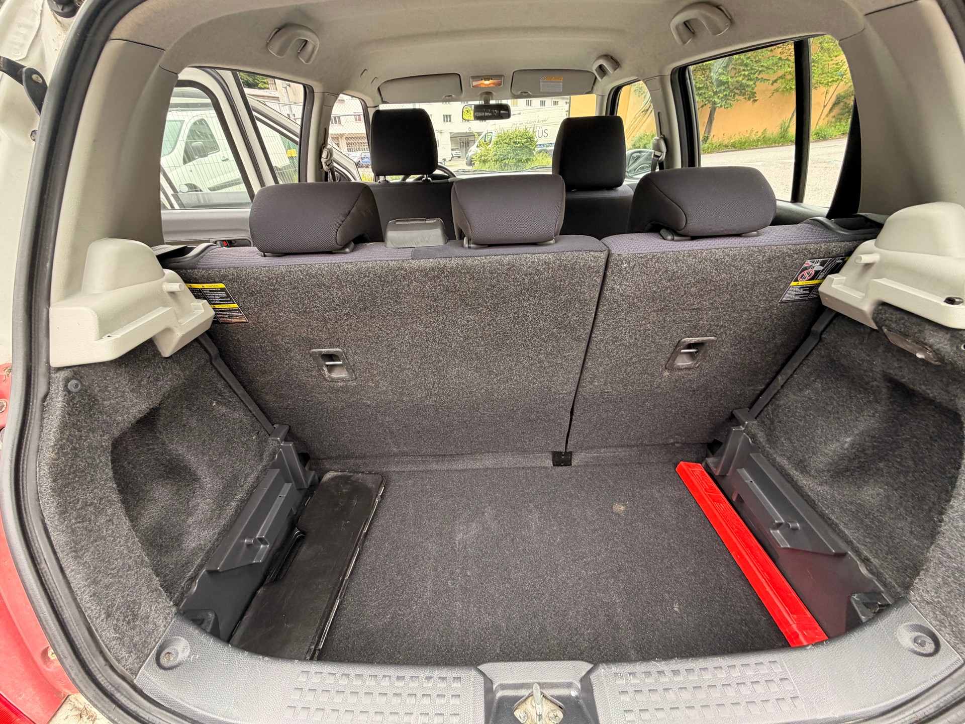 SUZUKI Swift 1.3i 16V GL 4x4-image-10