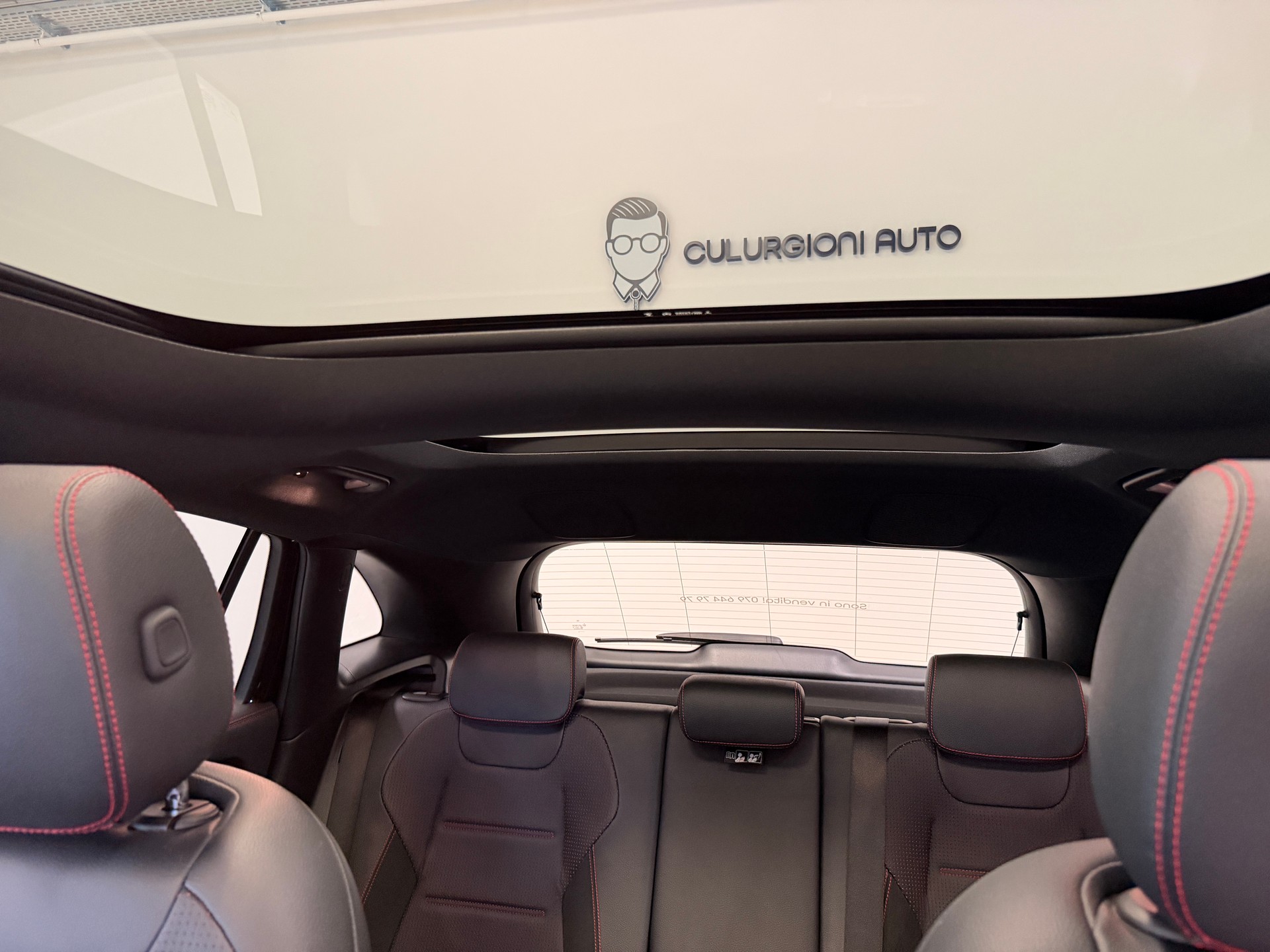 MERCEDES-BENZ GLA 200 Edition 1. 7G-DCT-image-11
