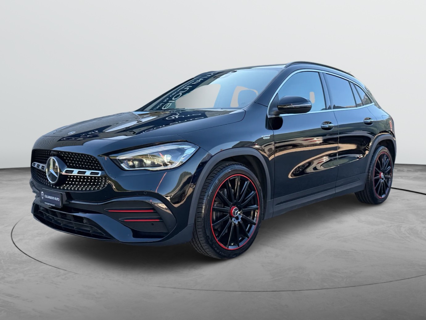 MERCEDES-BENZ GLA 200 Edition 1. 7G-DCT