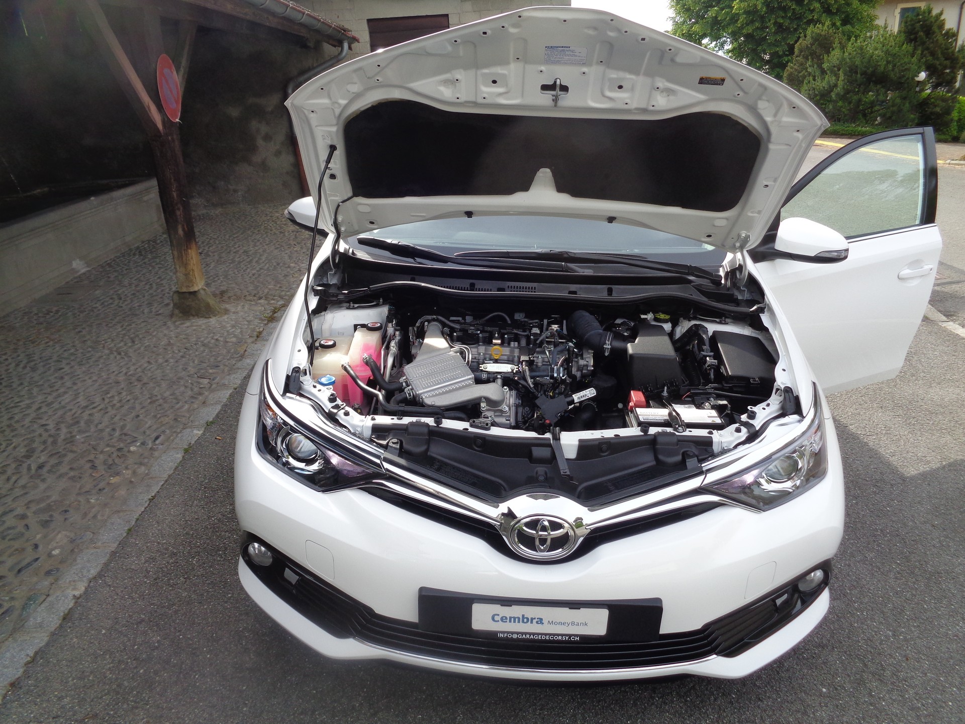 TOYOTA Auris 1.2 Turbo Trend CVT-image-3