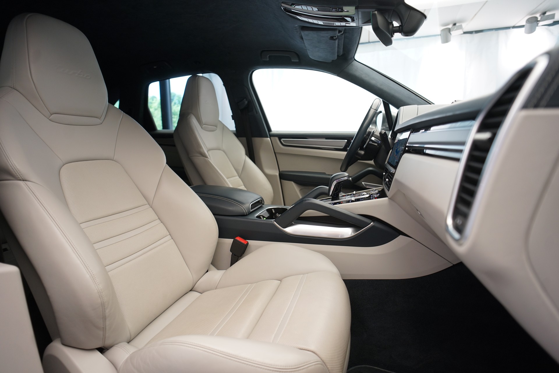 PORSCHE Cayenne Turbo *CH-Fahrzeug*-image-15