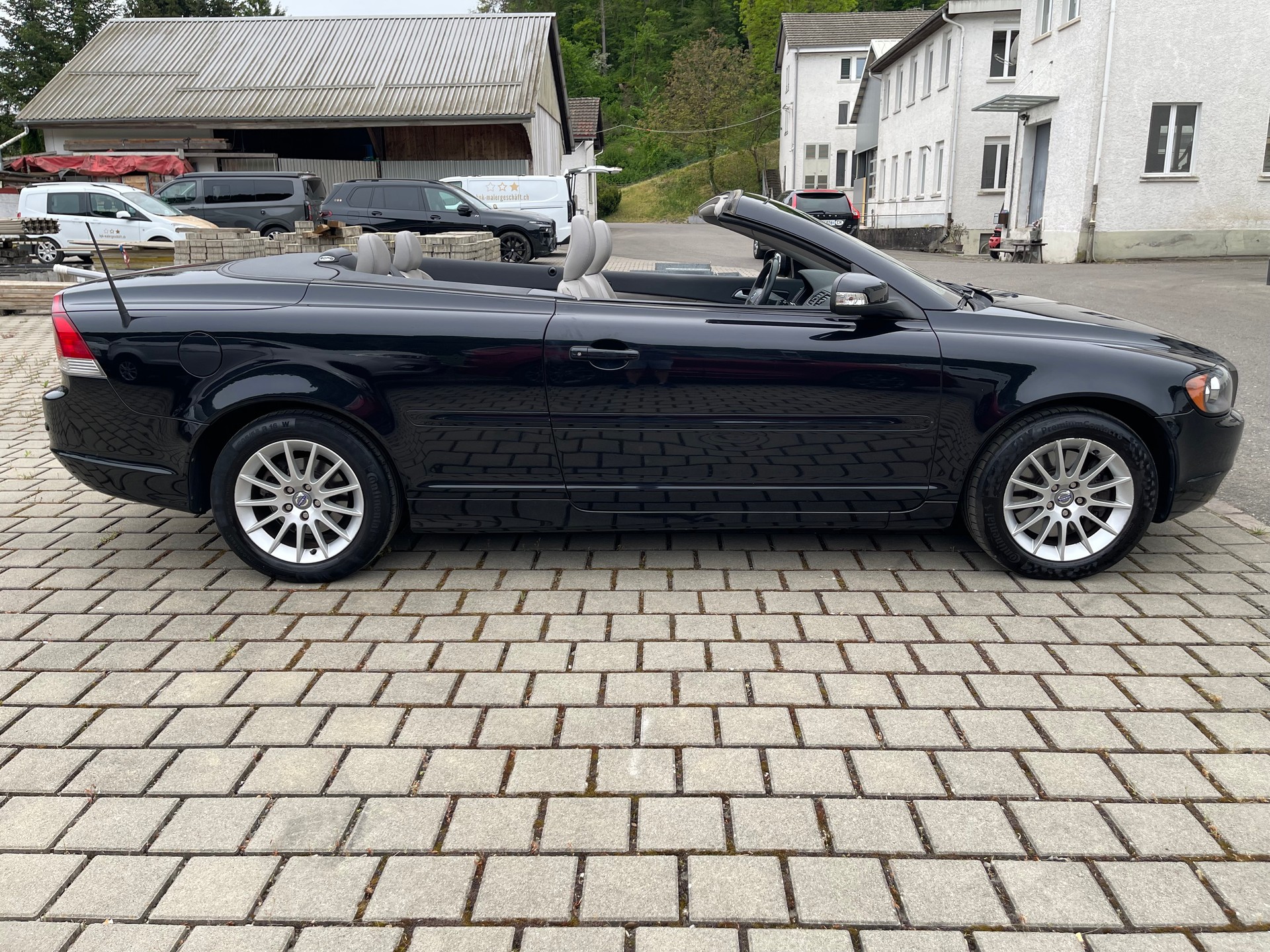 VOLVO C70 2.4 Momentum-image-5