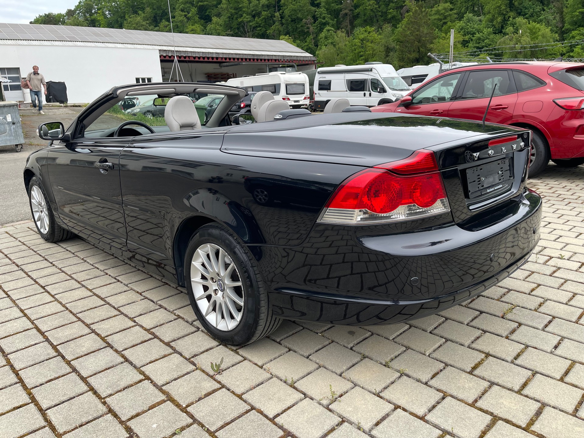 VOLVO C70 2.4 Momentum-image-2