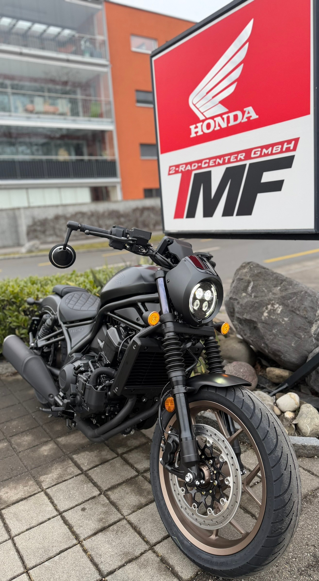 HONDA CMX 1100 Rebel Special Edition DCT-showroom-element-1