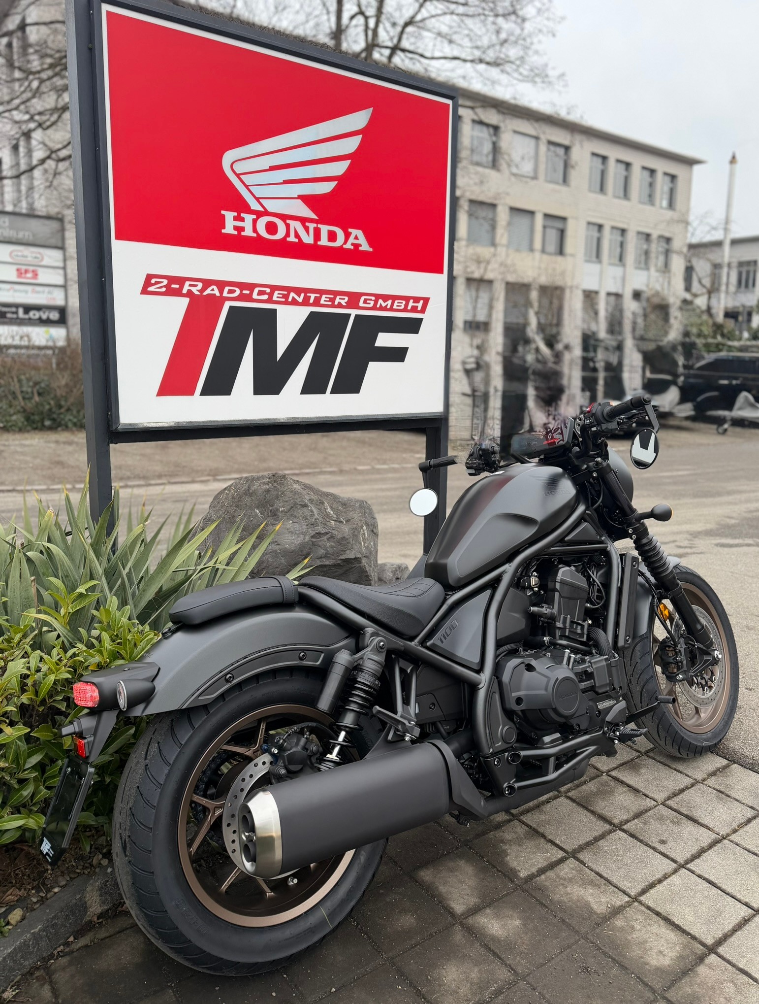 HONDA CMX 1100 Rebel Special Edition DCT-showroom-element-2