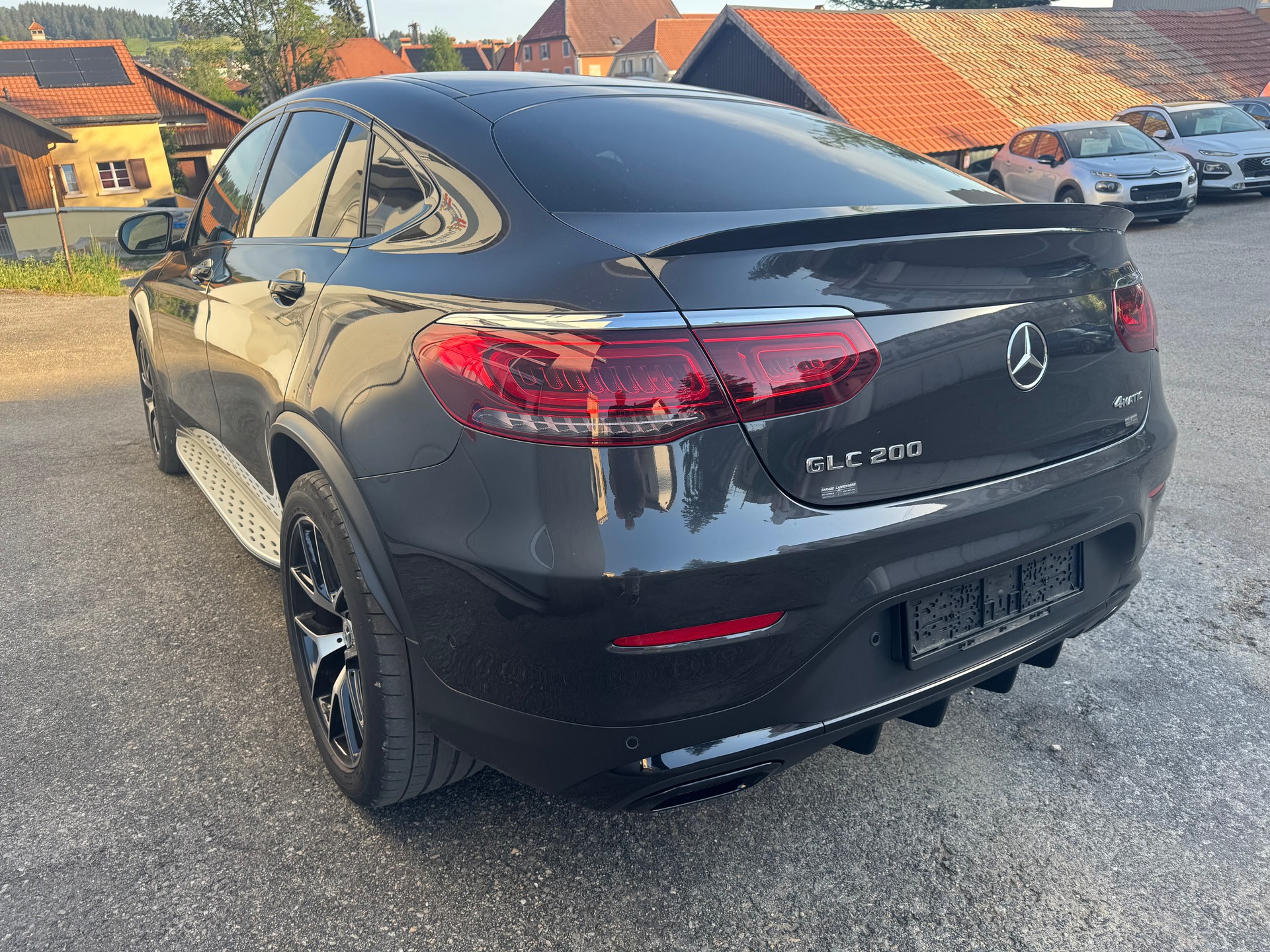MERCEDES-BENZ GLC Coupé 200 4Matic 9G-Tronic-image-4