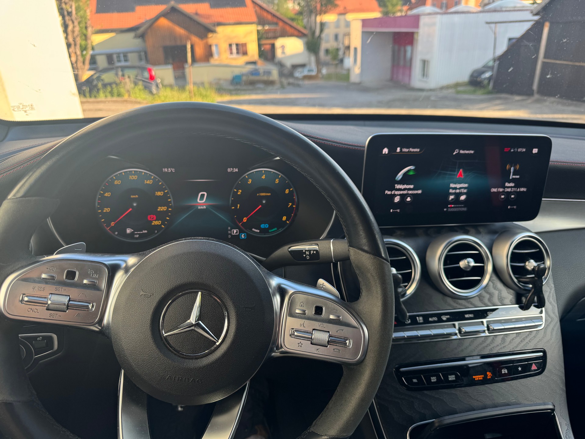 MERCEDES-BENZ GLC Coupé 200 4Matic 9G-Tronic-image-5