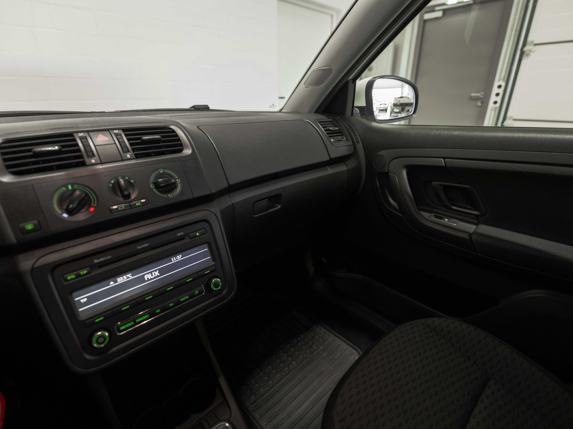 SKODA Fabia 1.2 Ambition-image-27