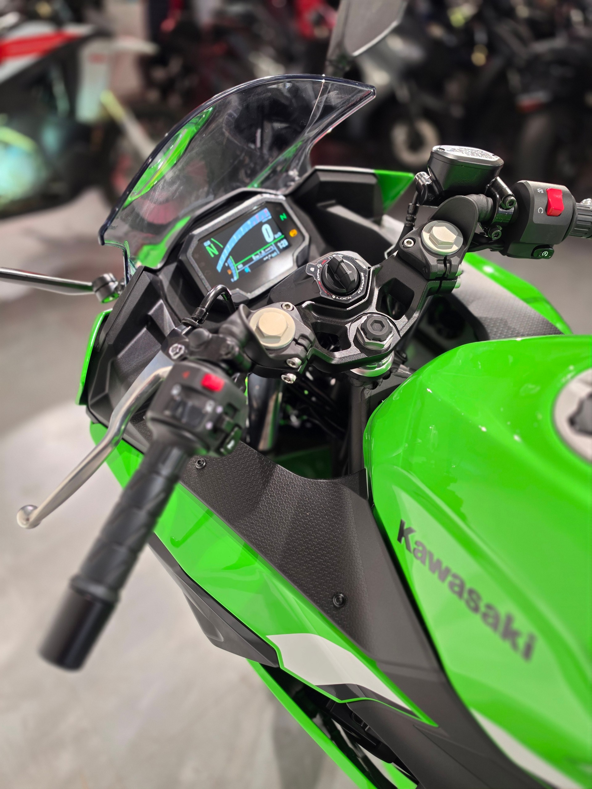 KAWASAKI Ninja 500-image-9